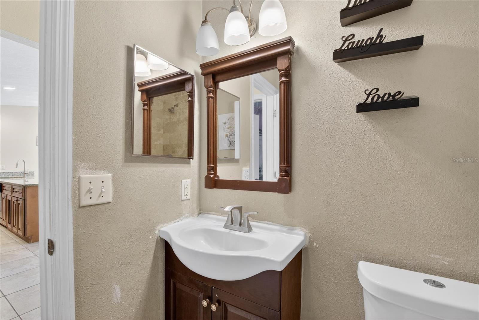 7606 LEON AVE, TAMPA, FL, 33637