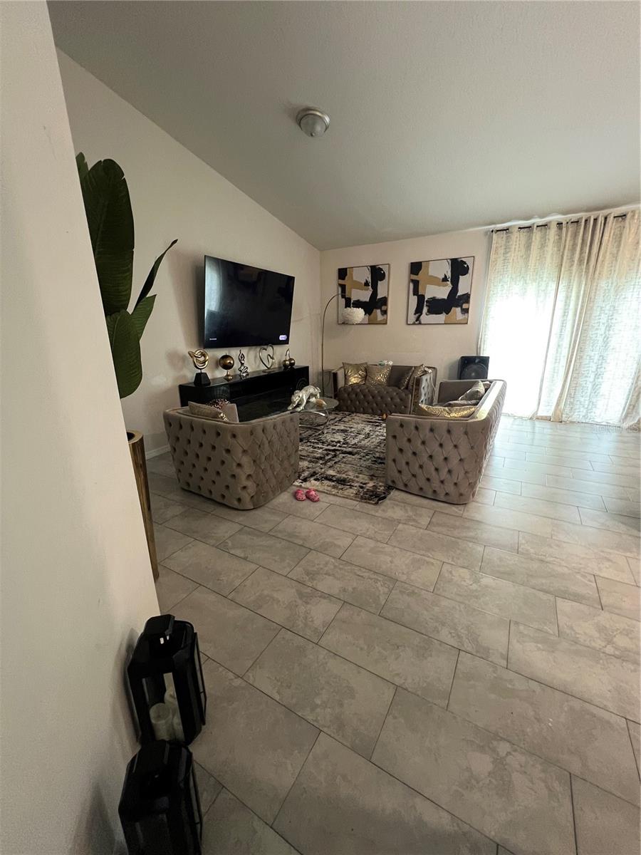196 ANZIO DR, KISSIMMEE, FL, 34758
