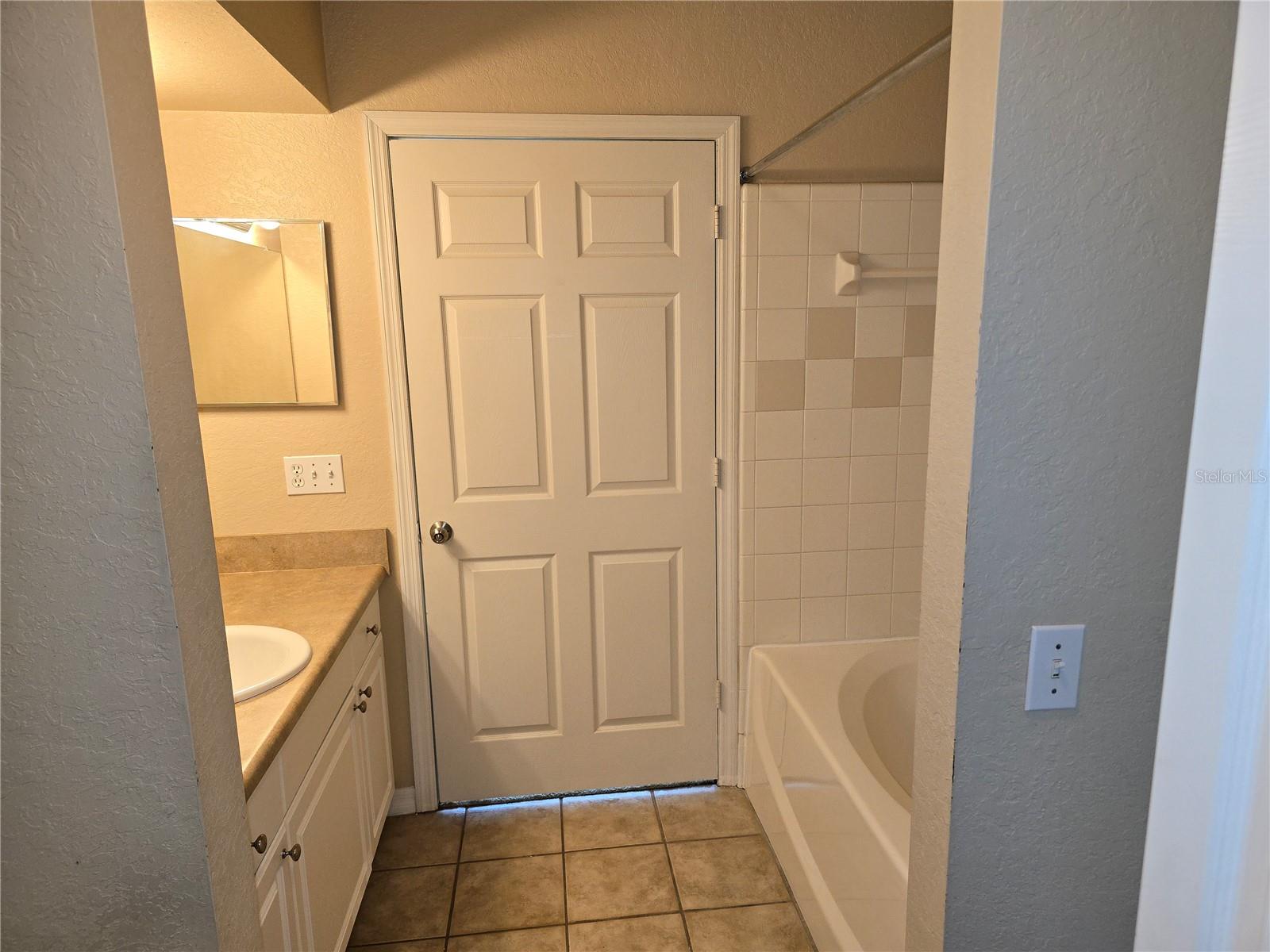 5601 ROSEHILL RD #203, SARASOTA, FL, 34233