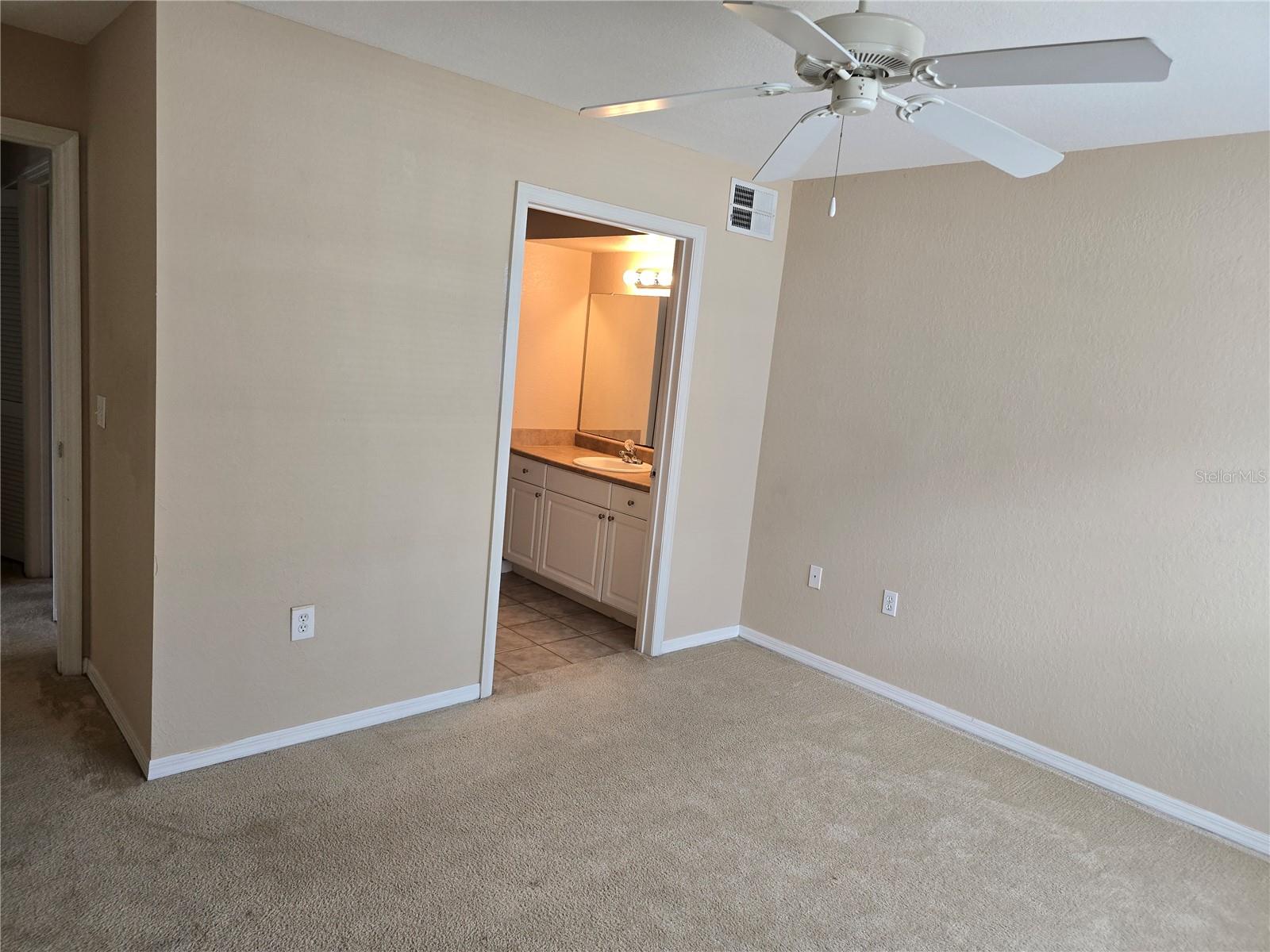 5601 ROSEHILL RD #203, SARASOTA, FL, 34233