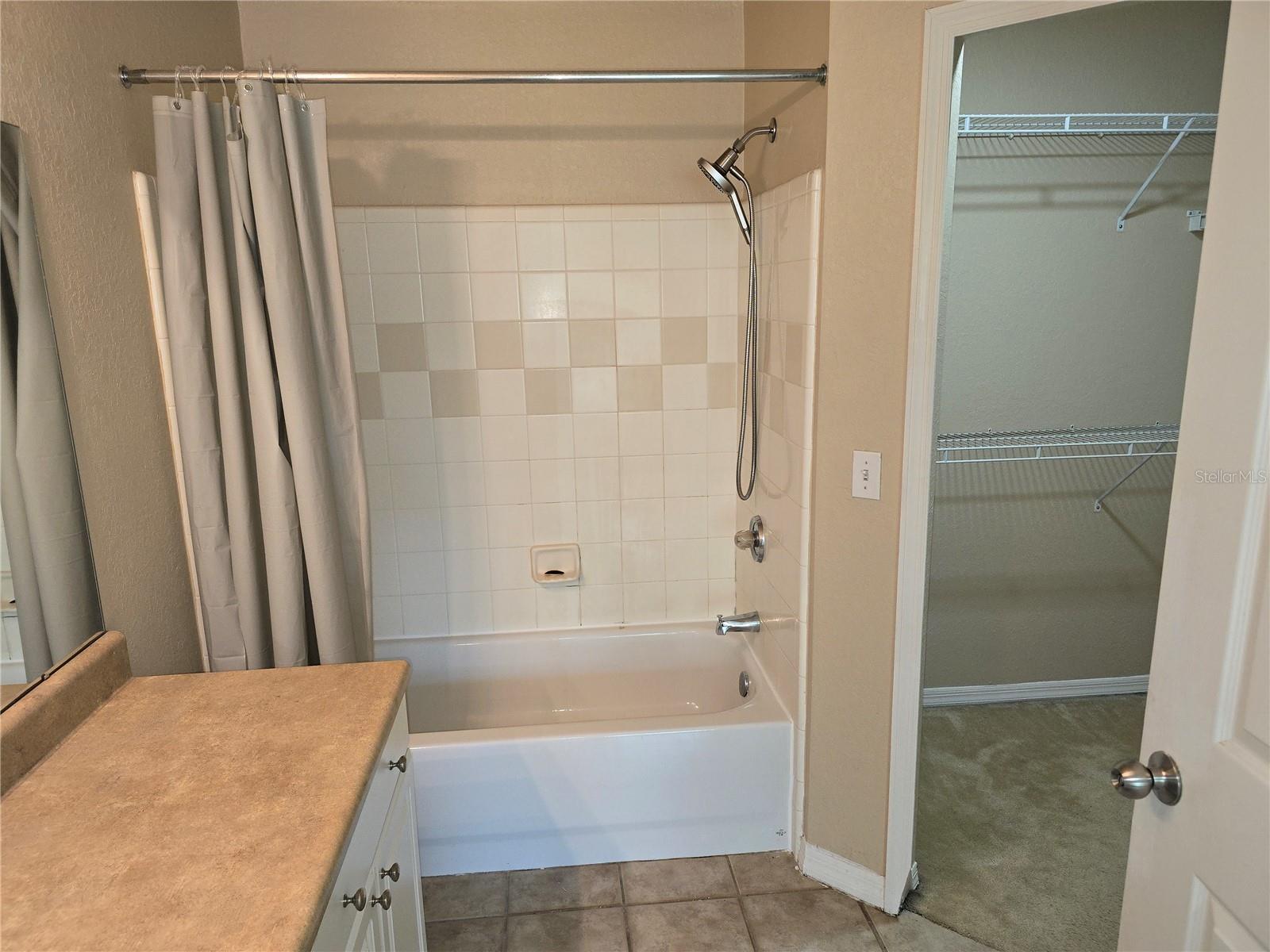 5601 ROSEHILL RD #203, SARASOTA, FL, 34233