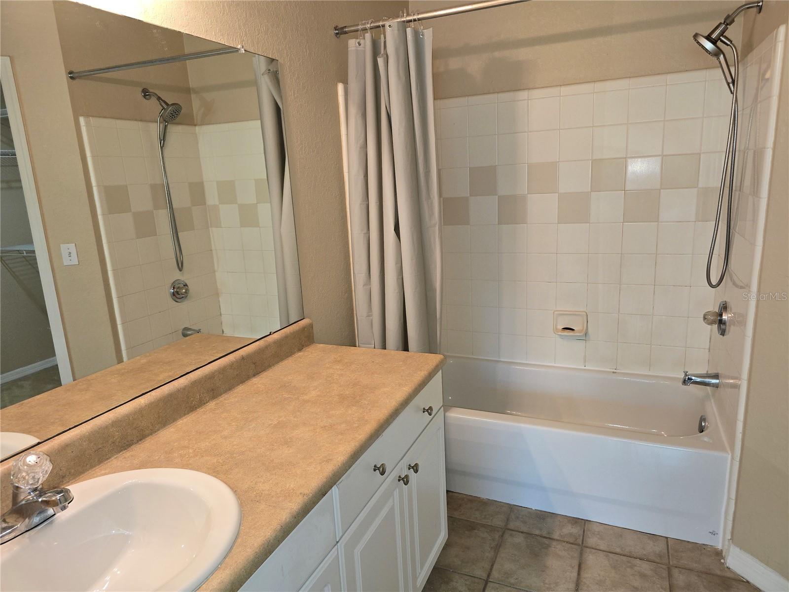 5601 ROSEHILL RD #203, SARASOTA, FL, 34233