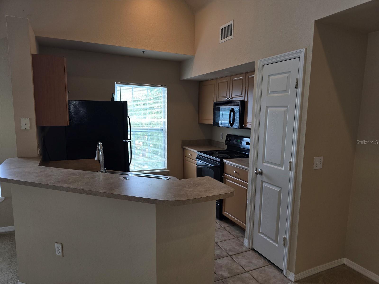 5601 ROSEHILL RD #203, SARASOTA, FL, 34233