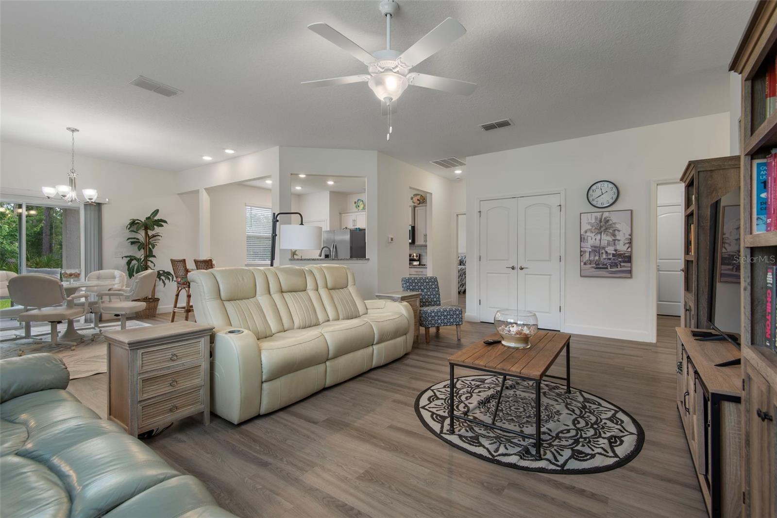 51 ROYAL OAK DR, PALM COAST, FL, 32164