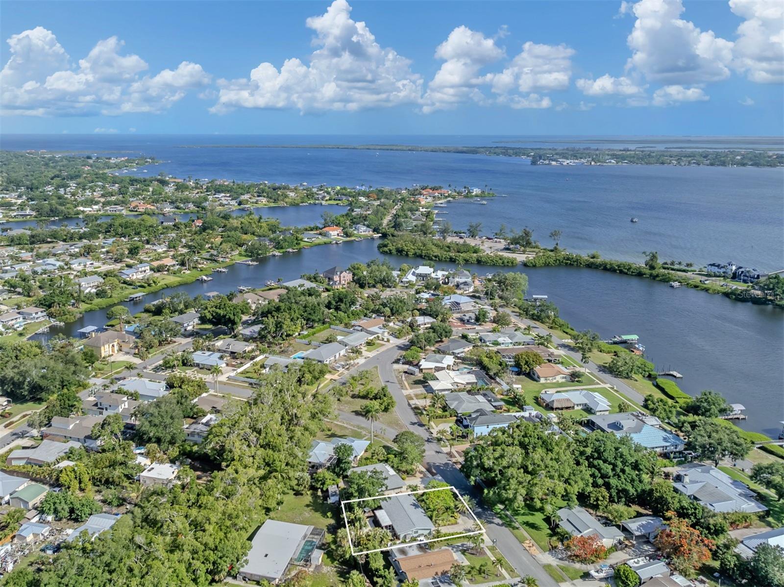 632 PARK DR, BRADENTON, FL, 34209