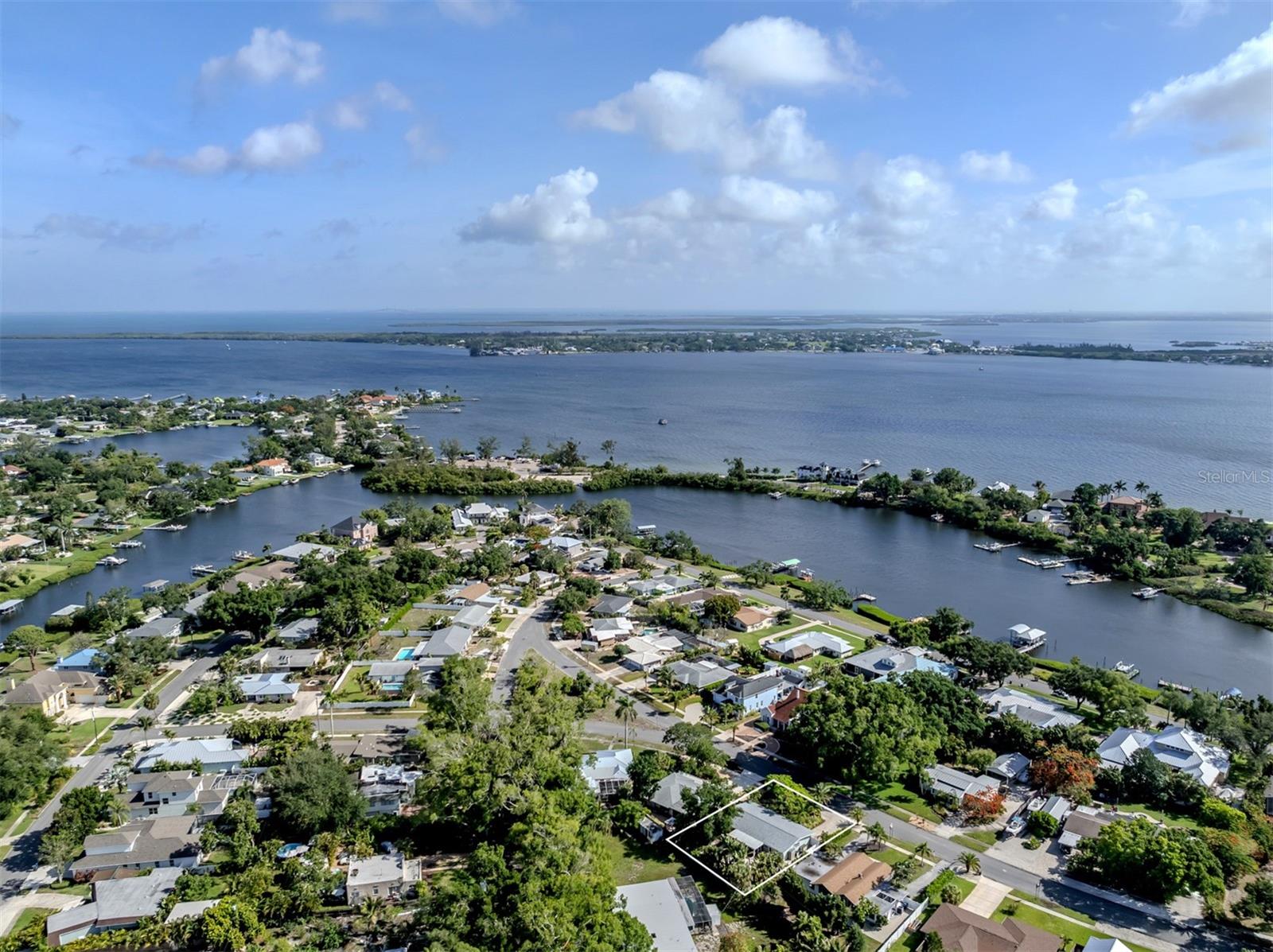 632 PARK DR, BRADENTON, FL, 34209