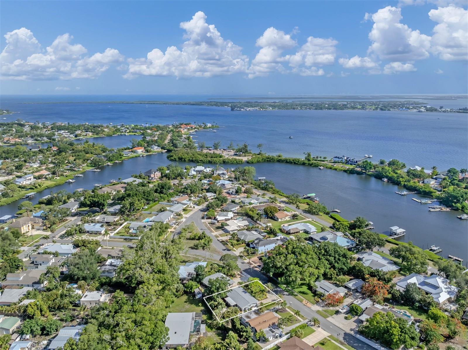 632 PARK DR, BRADENTON, FL, 34209