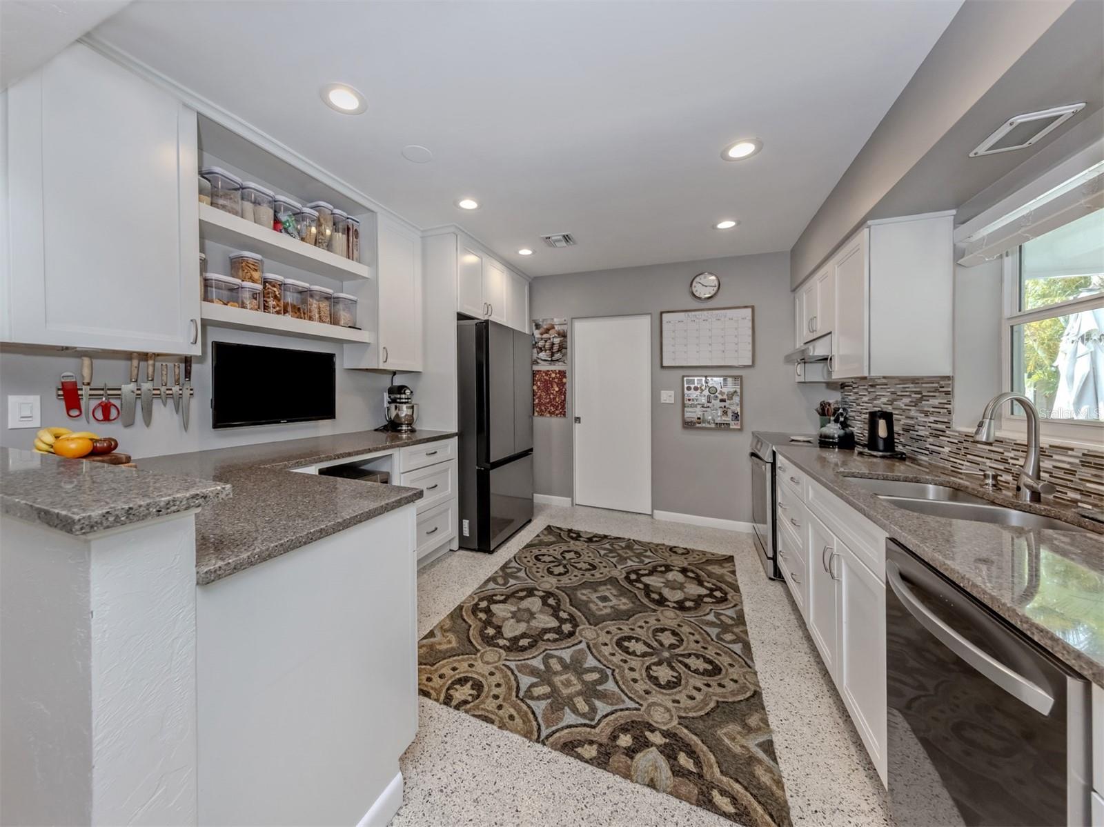 632 PARK DR, BRADENTON, FL, 34209