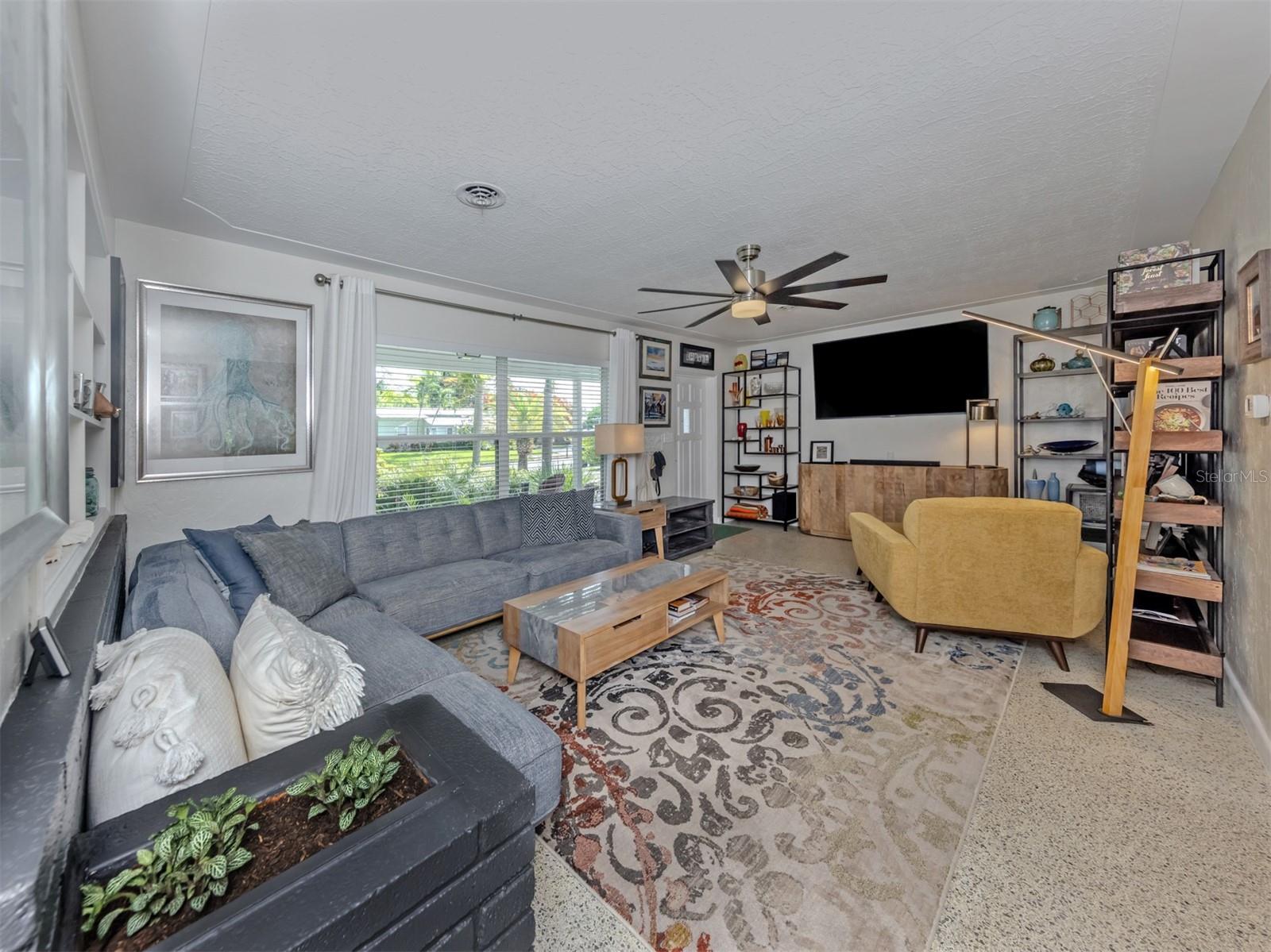 632 PARK DR, BRADENTON, FL, 34209