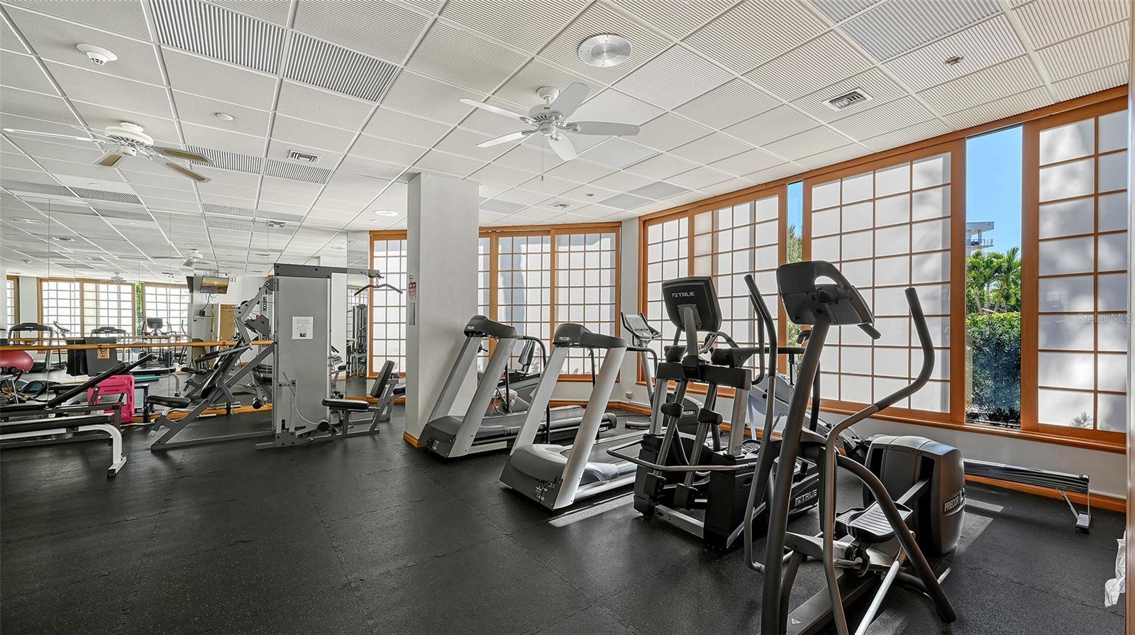 1211 GULF OF MEXICO DR #105, LONGBOAT KEY, FL, 34228