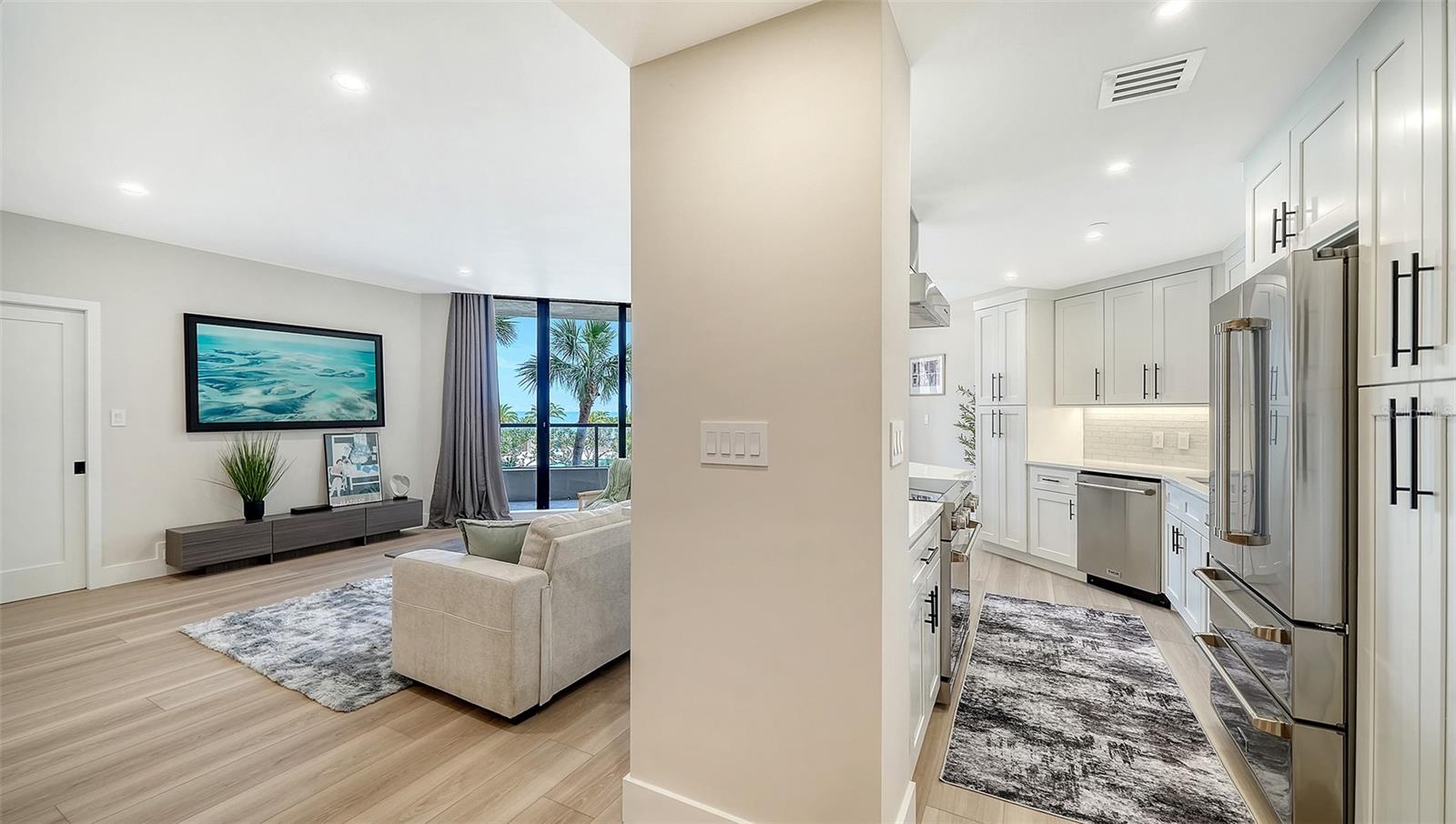 1211 GULF OF MEXICO DR #105, LONGBOAT KEY, FL, 34228