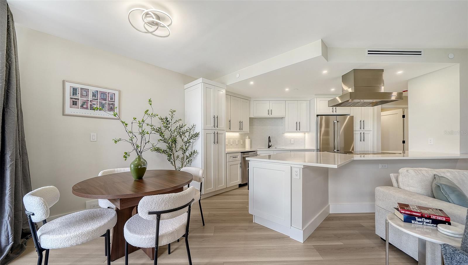 1211 GULF OF MEXICO DR #105, LONGBOAT KEY, FL, 34228