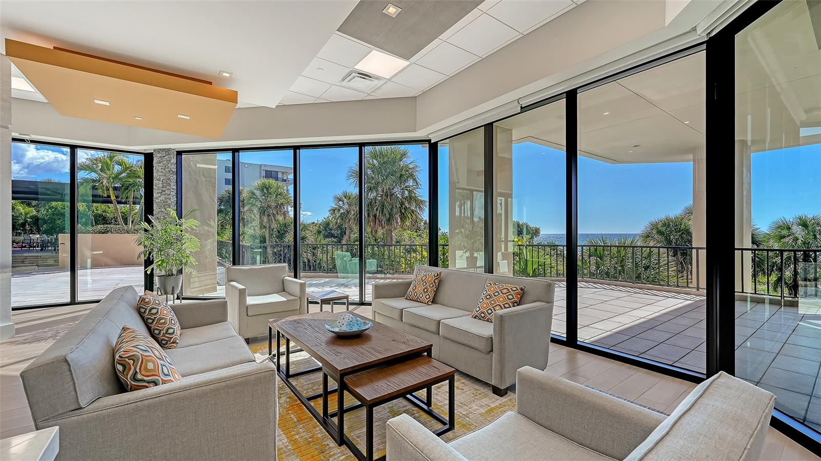 1211 GULF OF MEXICO DR #105, LONGBOAT KEY, FL, 34228