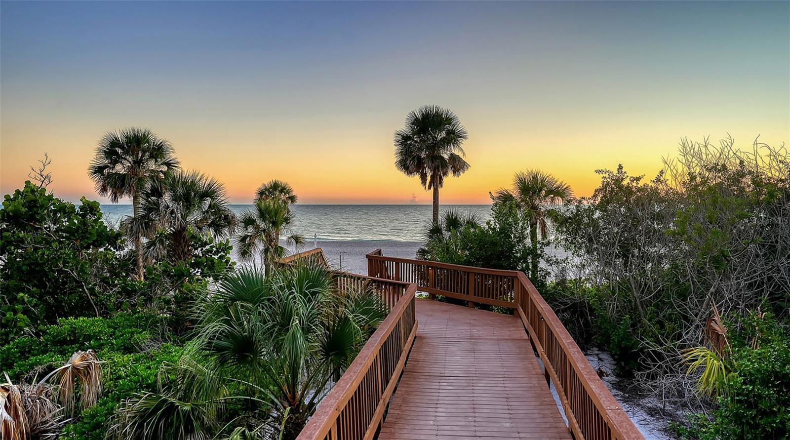 1211 GULF OF MEXICO DR #105, LONGBOAT KEY, FL, 34228