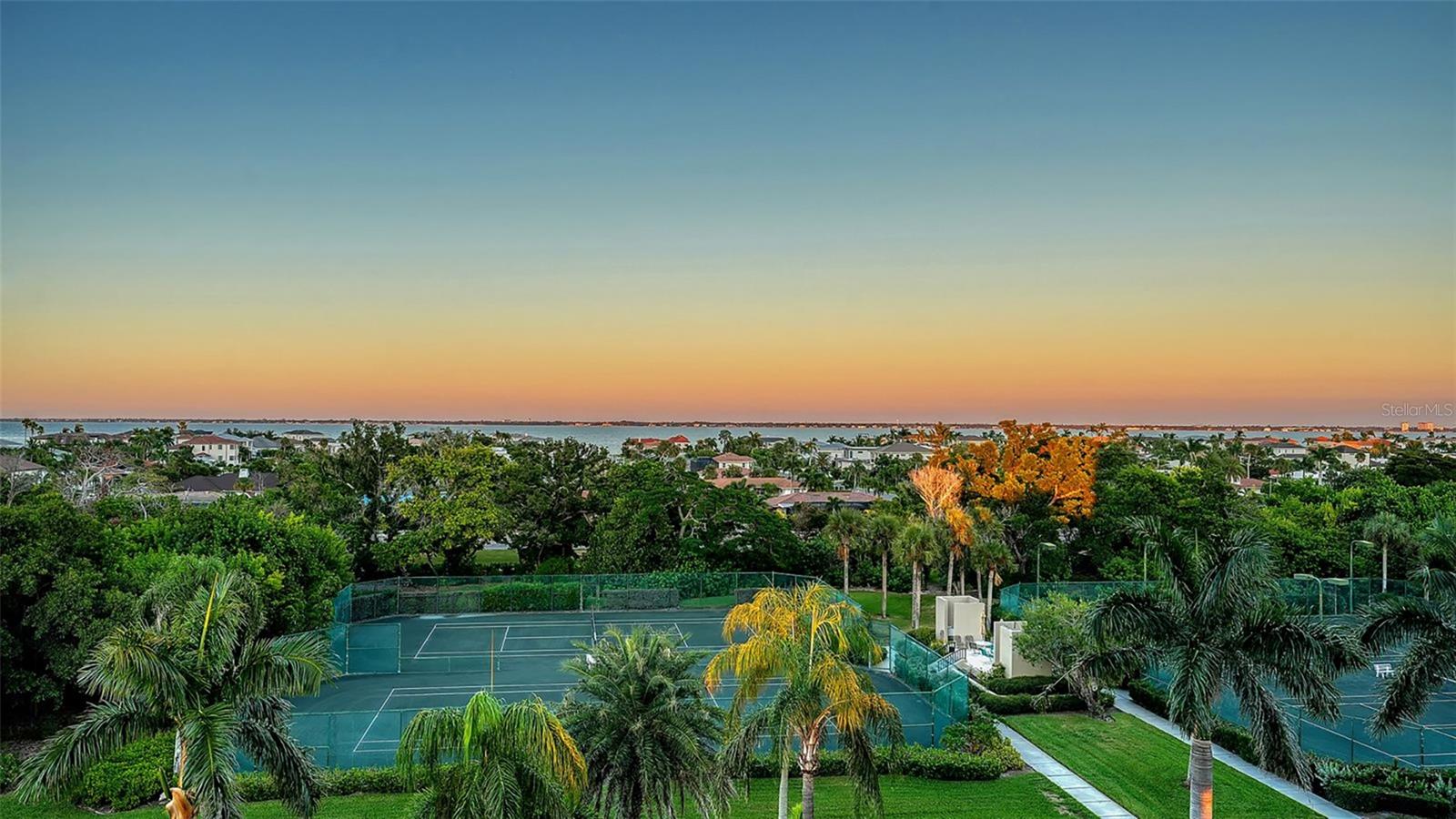 1211 GULF OF MEXICO DR #105, LONGBOAT KEY, FL, 34228