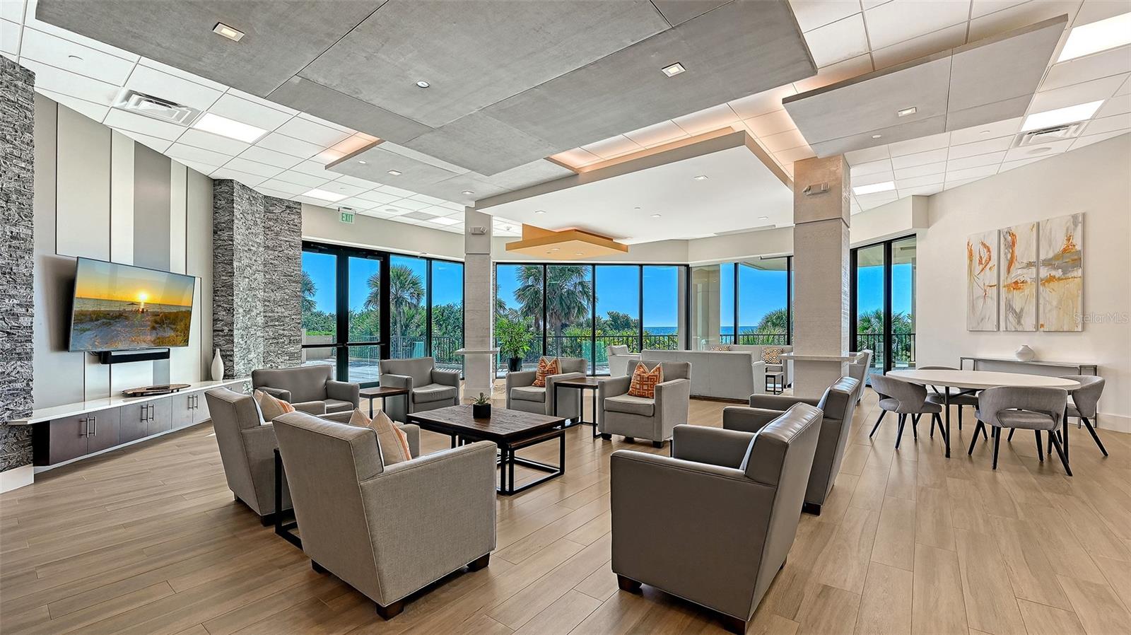 1211 GULF OF MEXICO DR #105, LONGBOAT KEY, FL, 34228