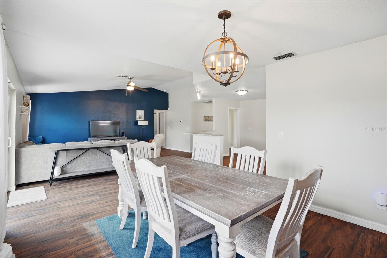 8405 SOMERSET DR, LARGO, FL, 33773