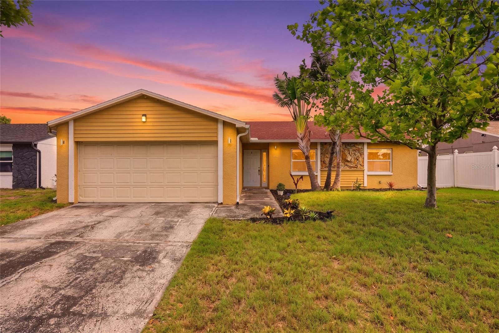 8405 SOMERSET DR, LARGO, FL, 33773