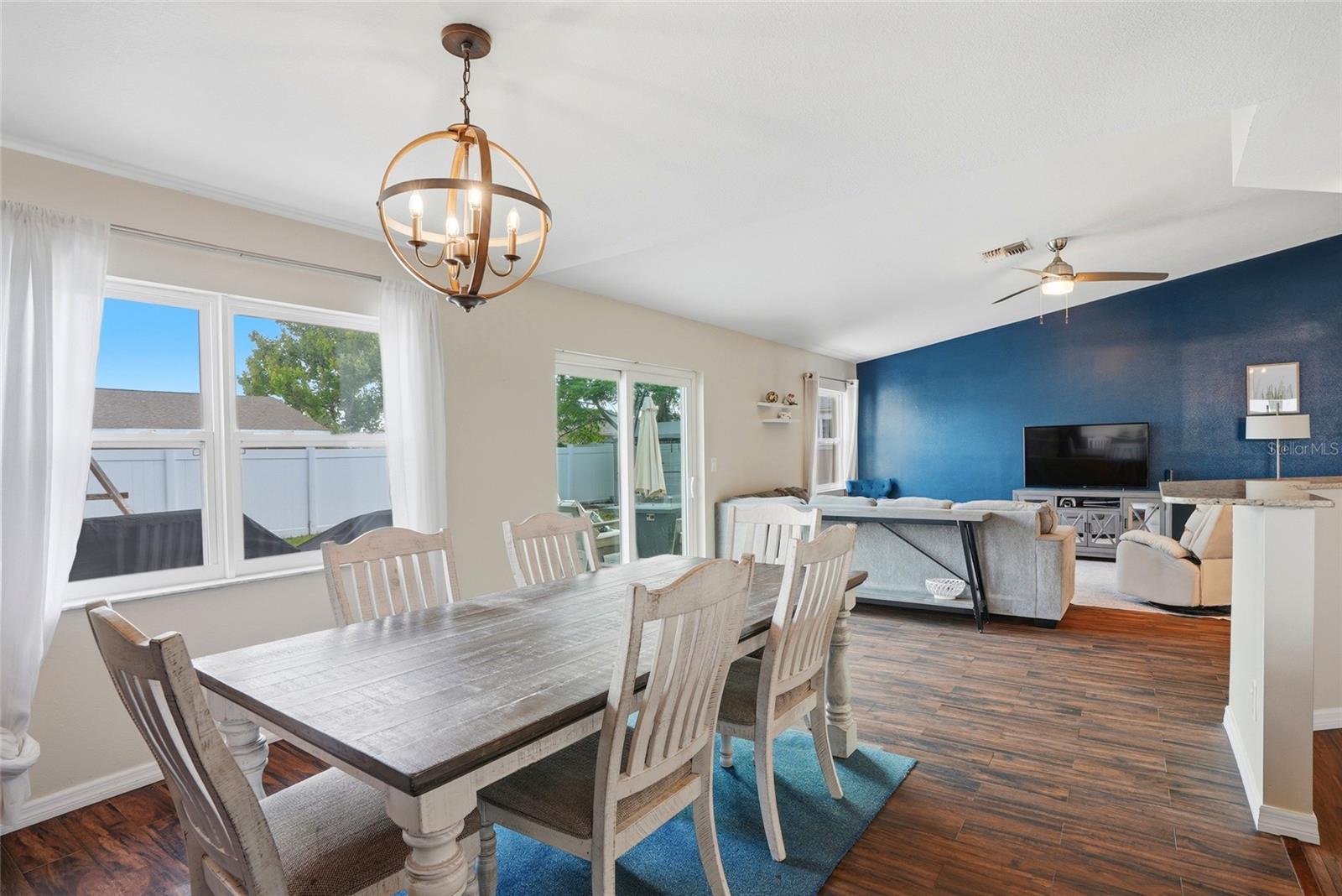 8405 SOMERSET DR, LARGO, FL, 33773