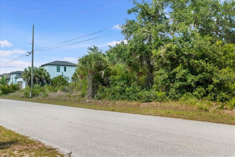 10120 WINNIPEG ST, PORT CHARLOTTE, FL, 33981