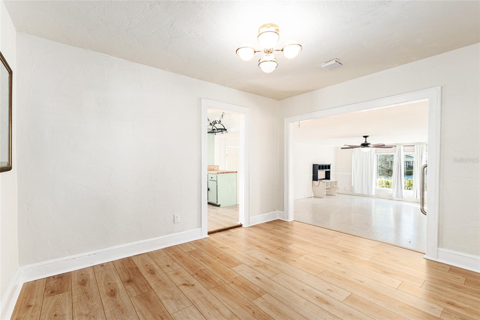 123 SE 1ST ST, WILLISTON, FL, 32696