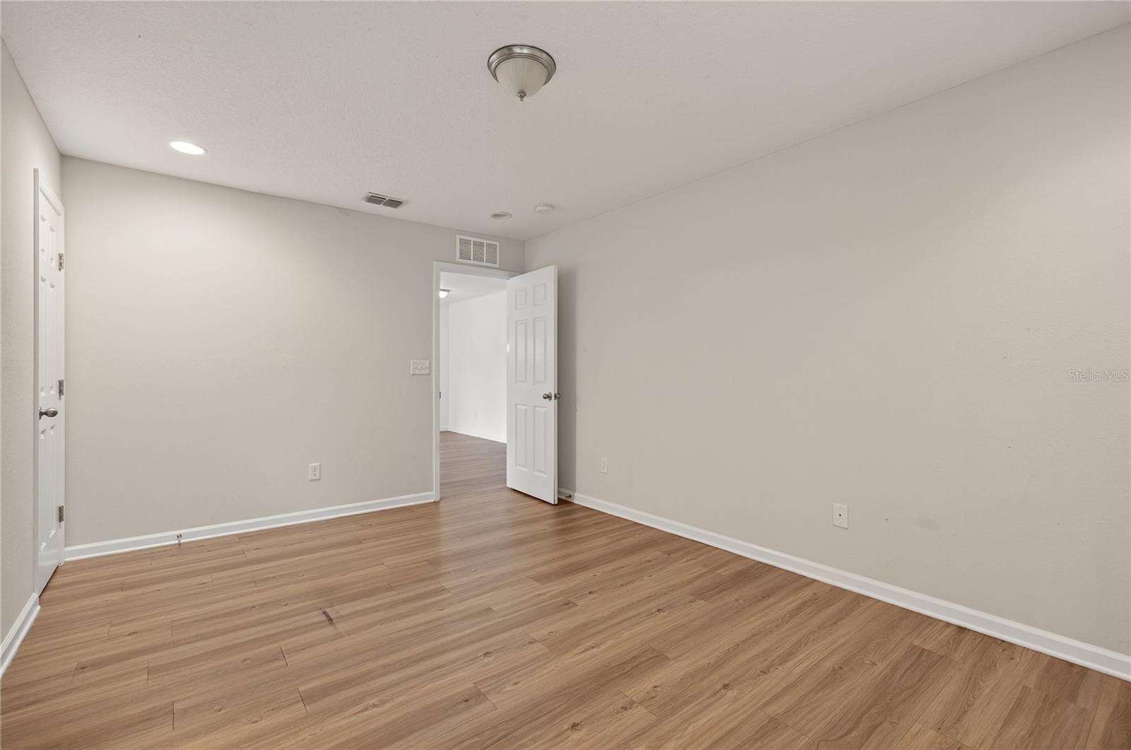 5315 COLONIAL AVE, JACKSONVILLE, FL, 32210