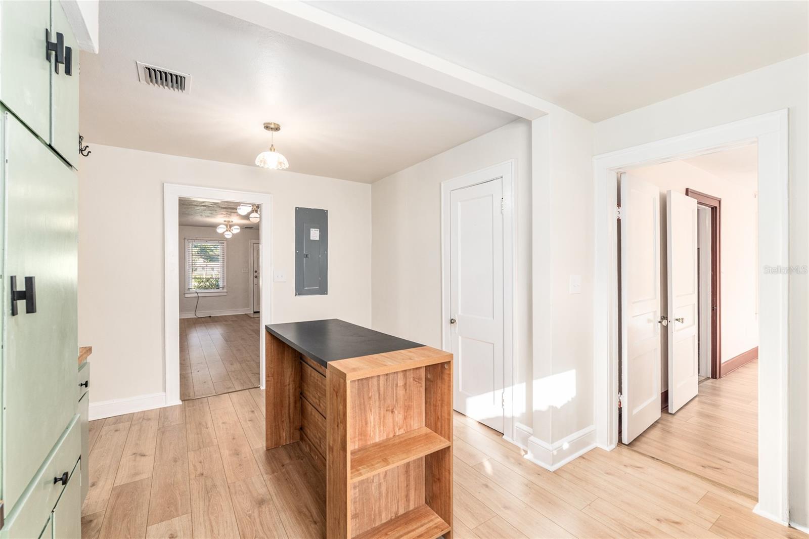 123 SE 1ST ST, WILLISTON, FL, 32696