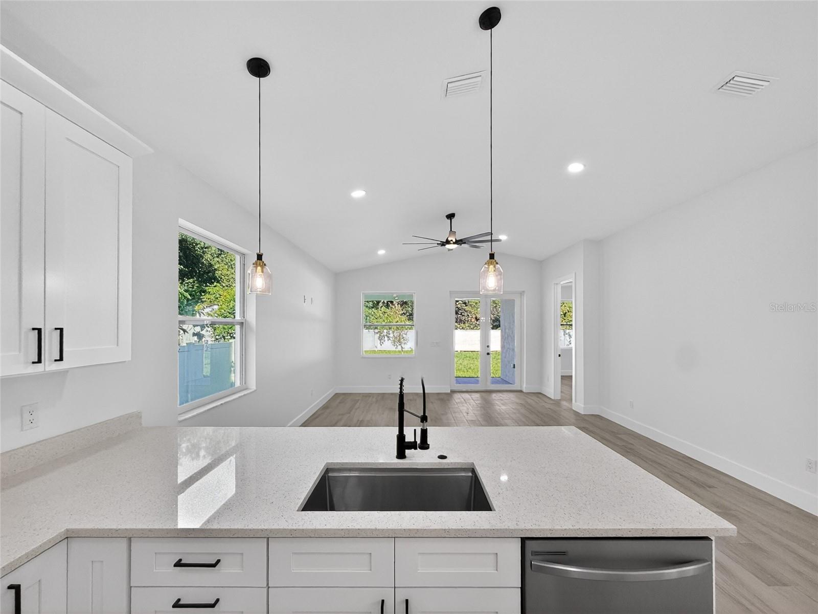 8409 N ROME AVE, TAMPA, FL, 33604