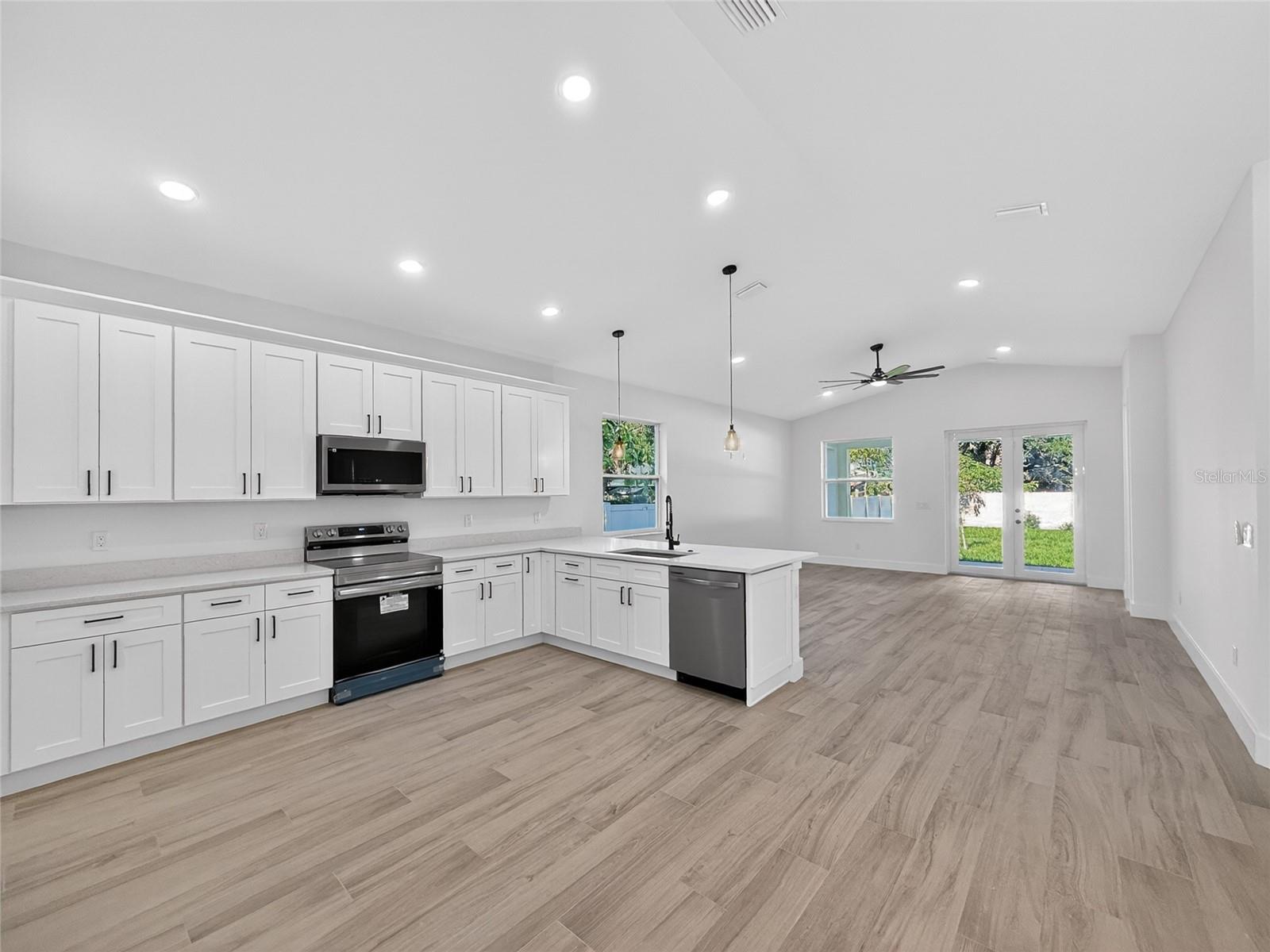 8409 N ROME AVE, TAMPA, FL, 33604