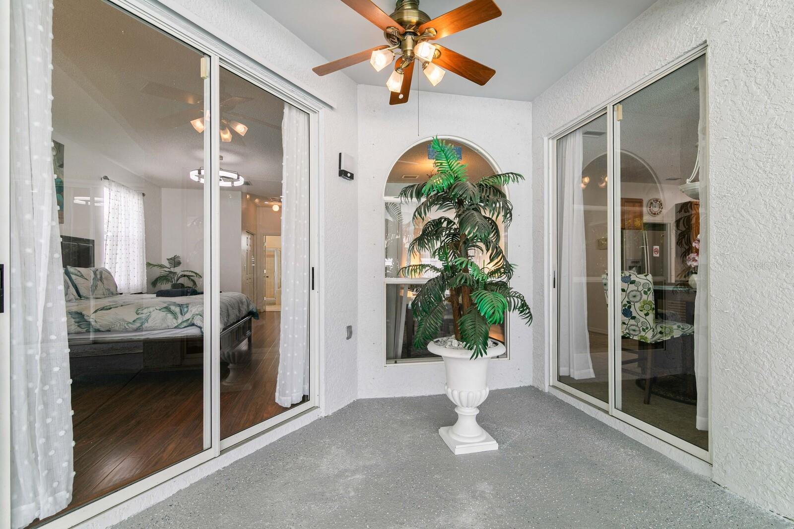 11426 ZENITH CIR, TAMPA, FL, 33635