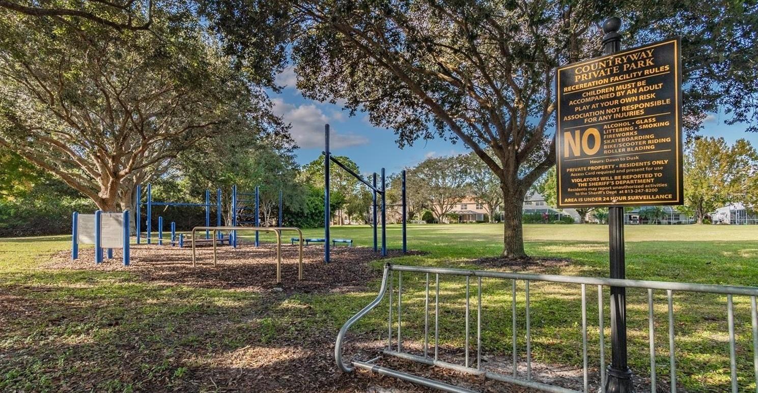 11426 ZENITH CIR, TAMPA, FL, 33635