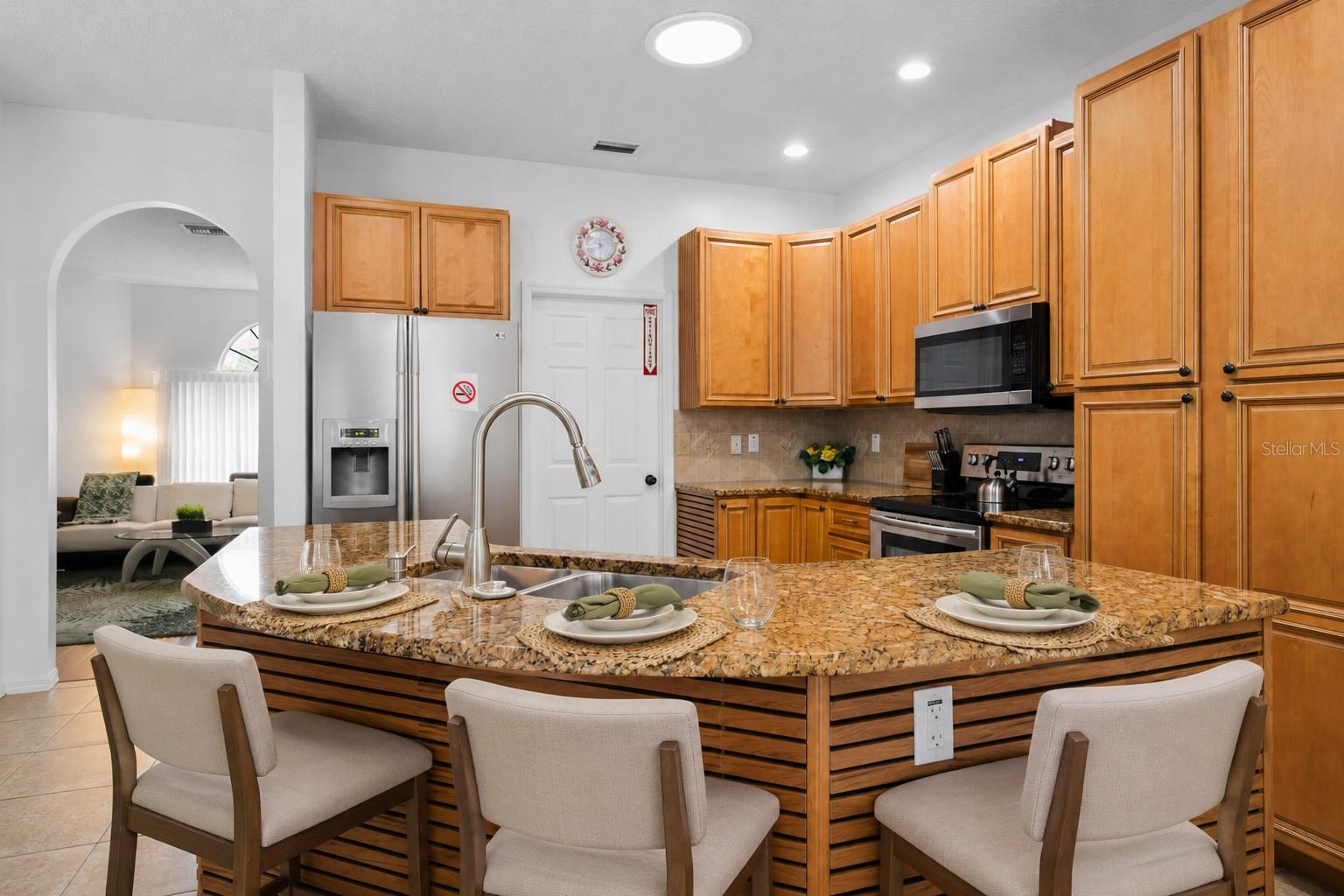 11426 ZENITH CIR, TAMPA, FL, 33635