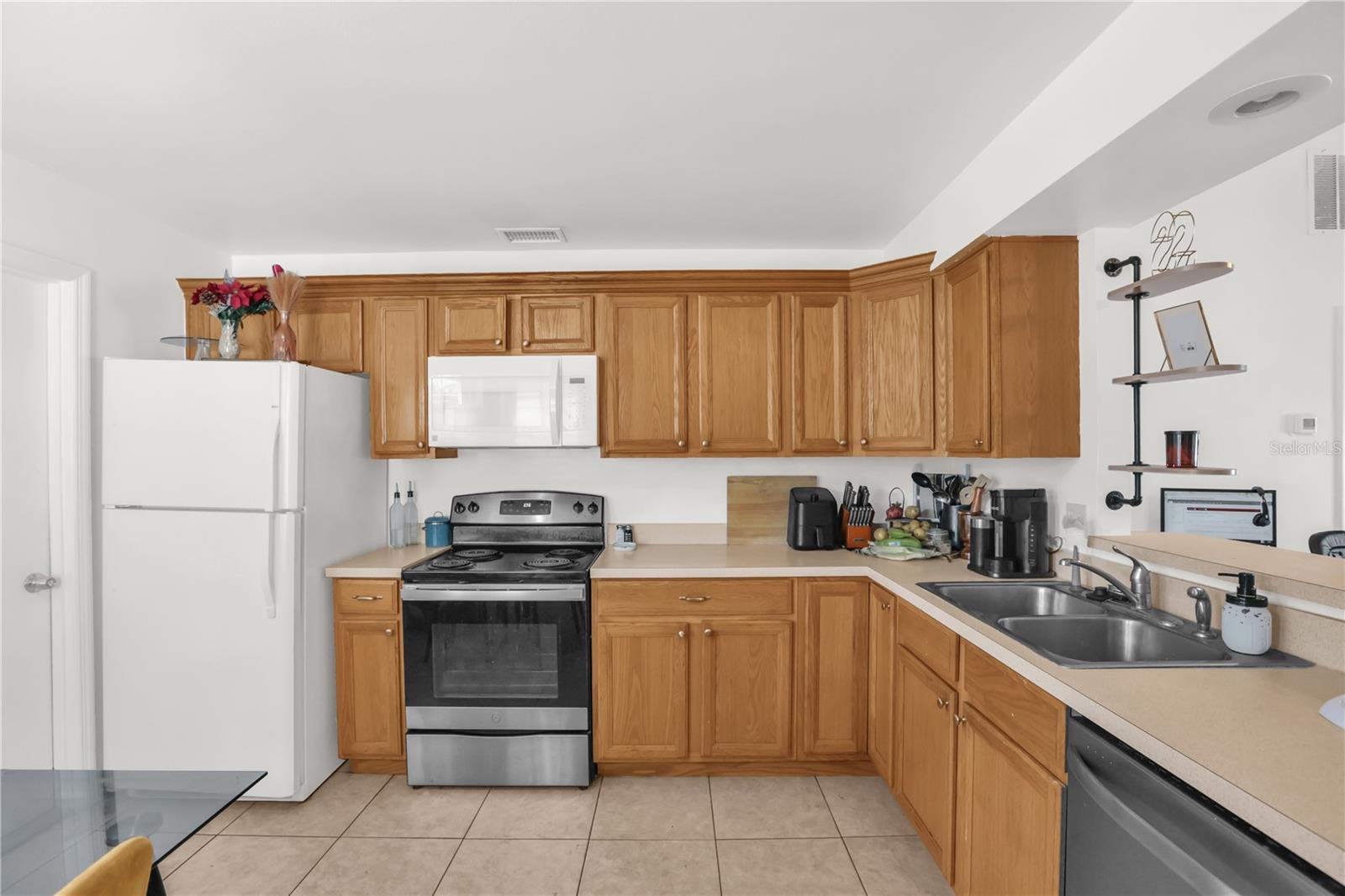 115 CORALWOOD CIR, KISSIMMEE, FL, 34743