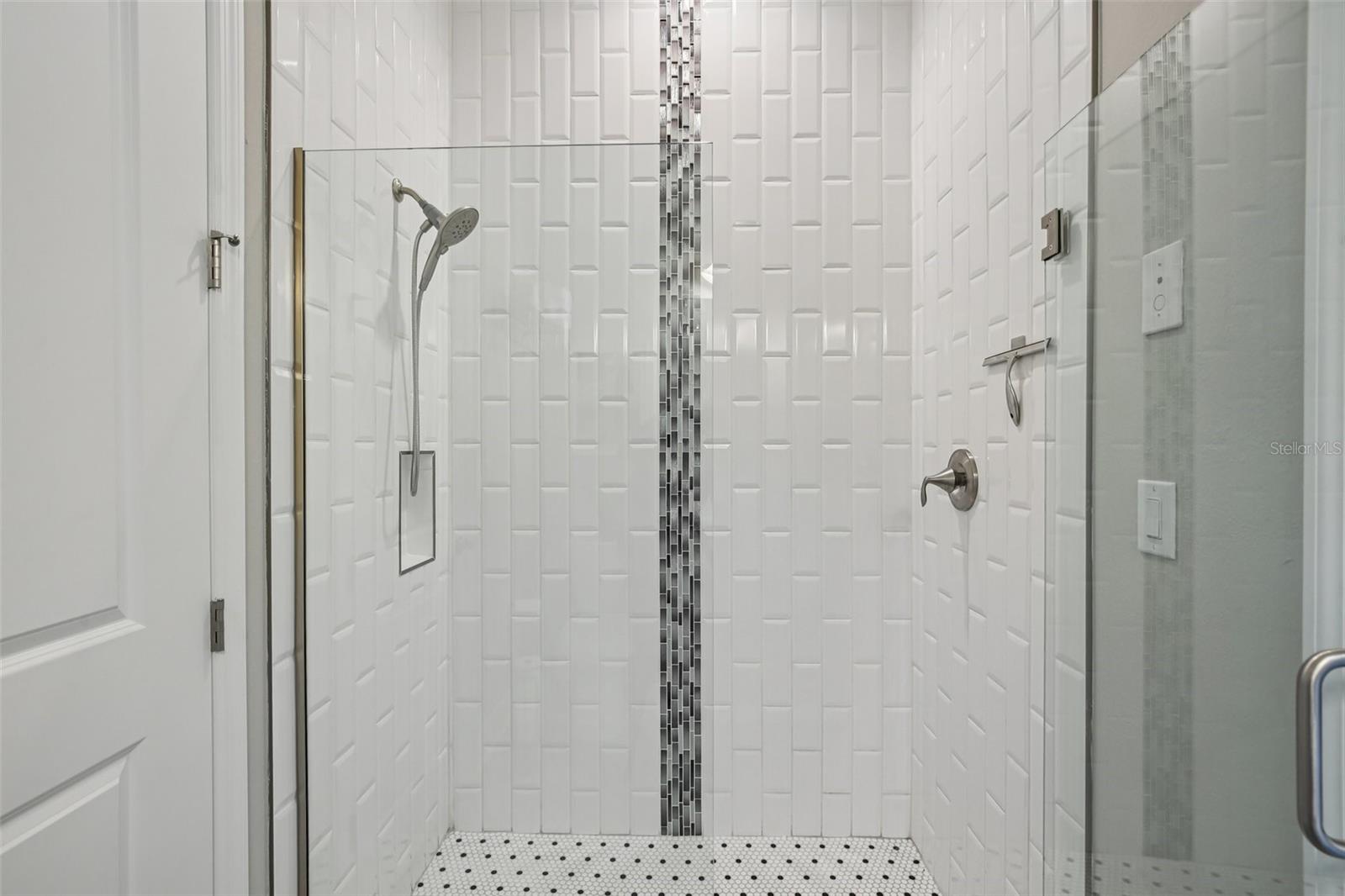 14235 SWISS BRIDGE DR, RIVERVIEW, FL, 33579