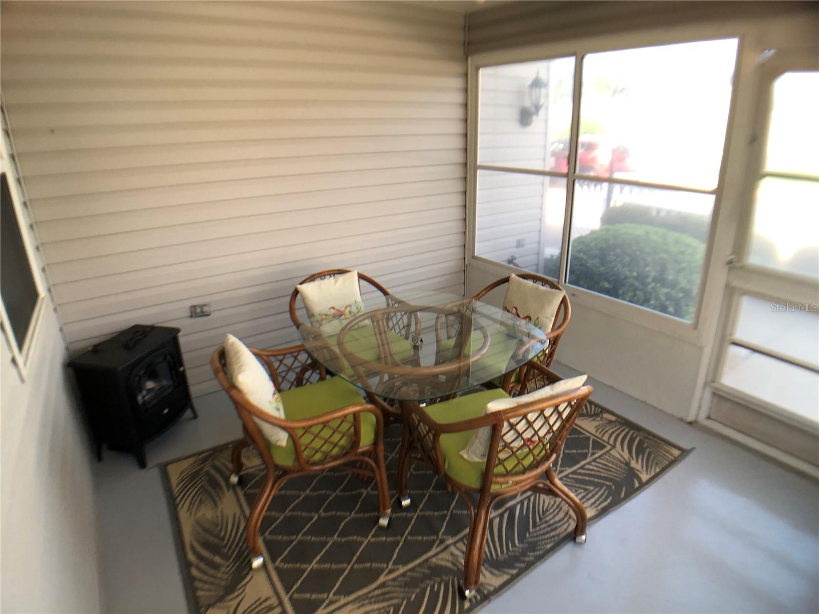 705 VILLITA LN, LADY LAKE, FL, 32159