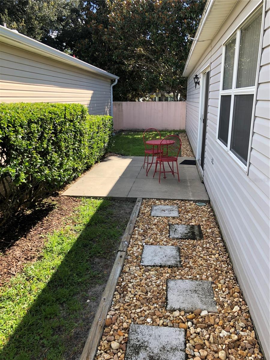 705 VILLITA LN, LADY LAKE, FL, 32159