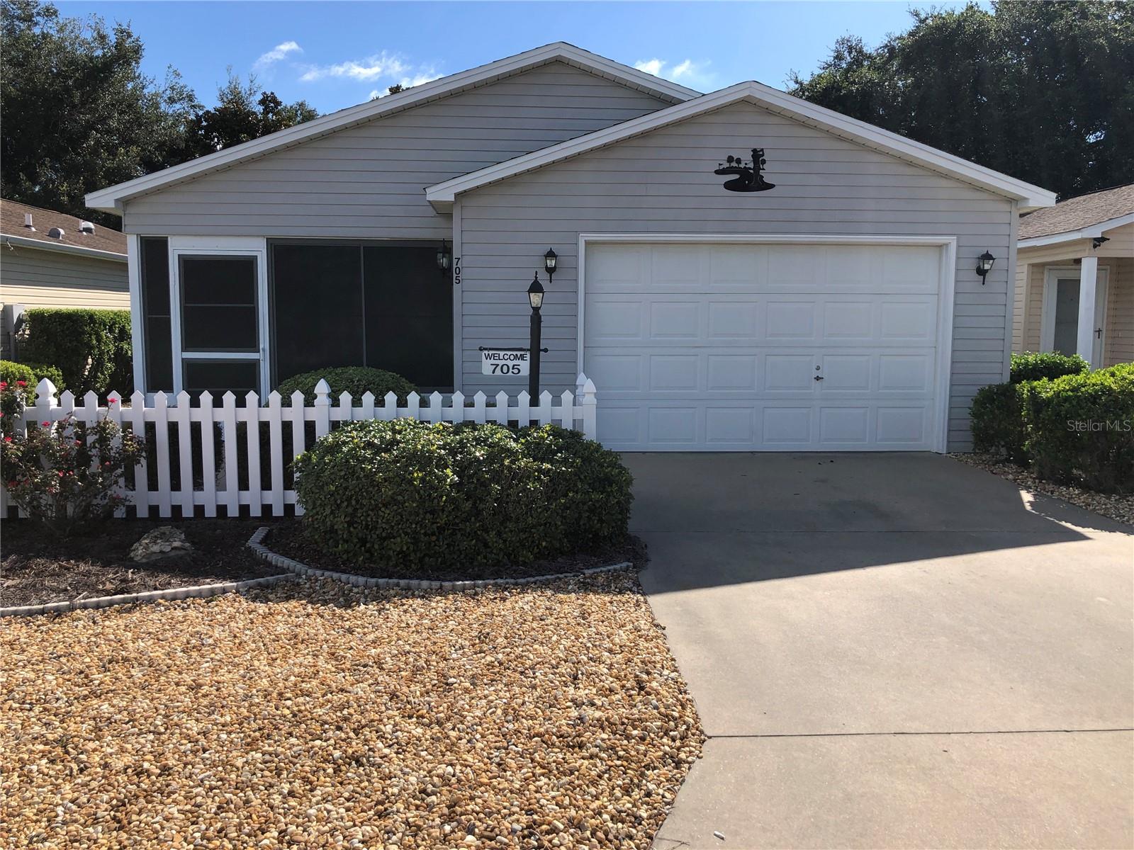 705 VILLITA LN, LADY LAKE, FL, 32159