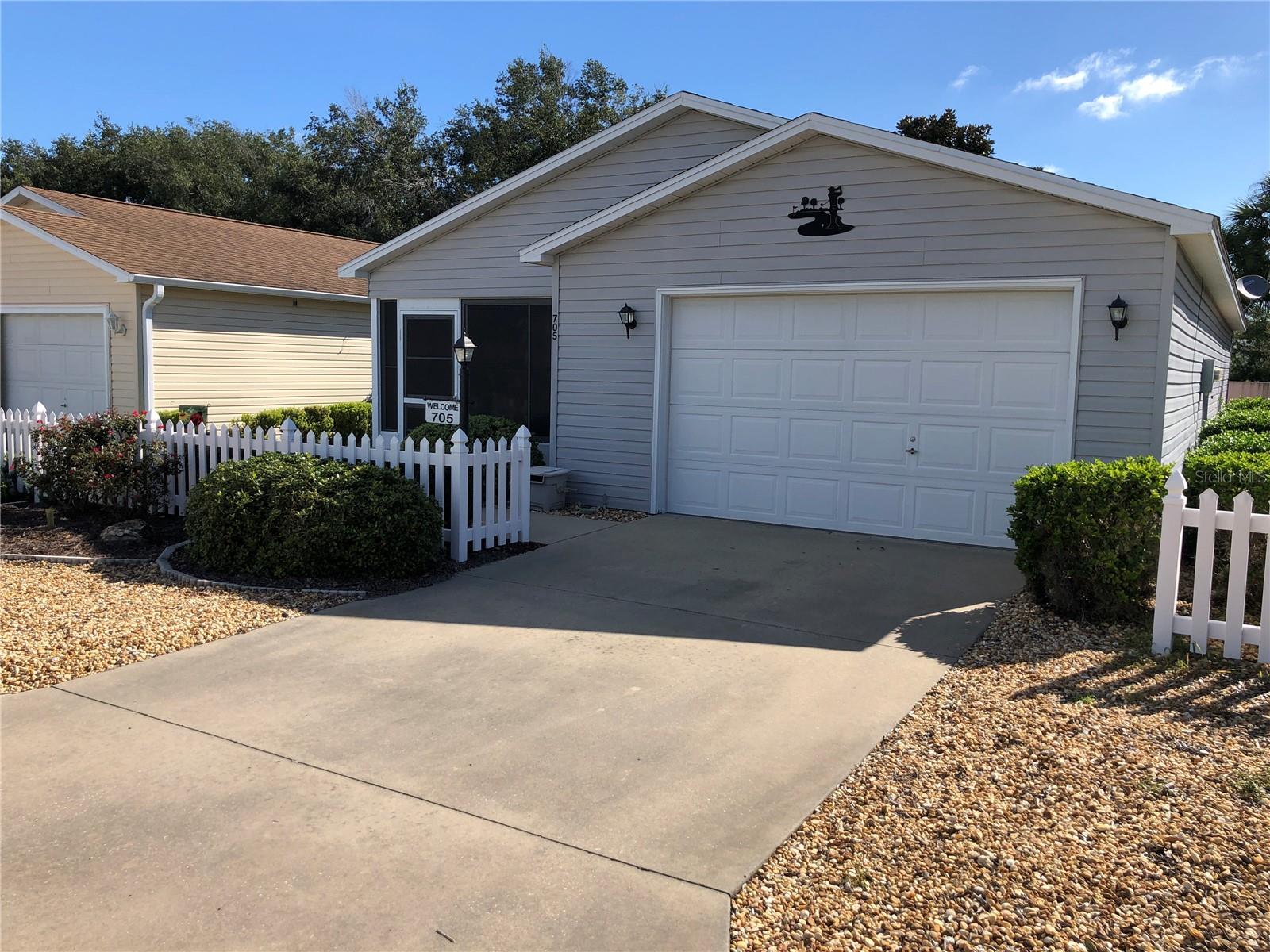 705 VILLITA LN, LADY LAKE, FL, 32159
