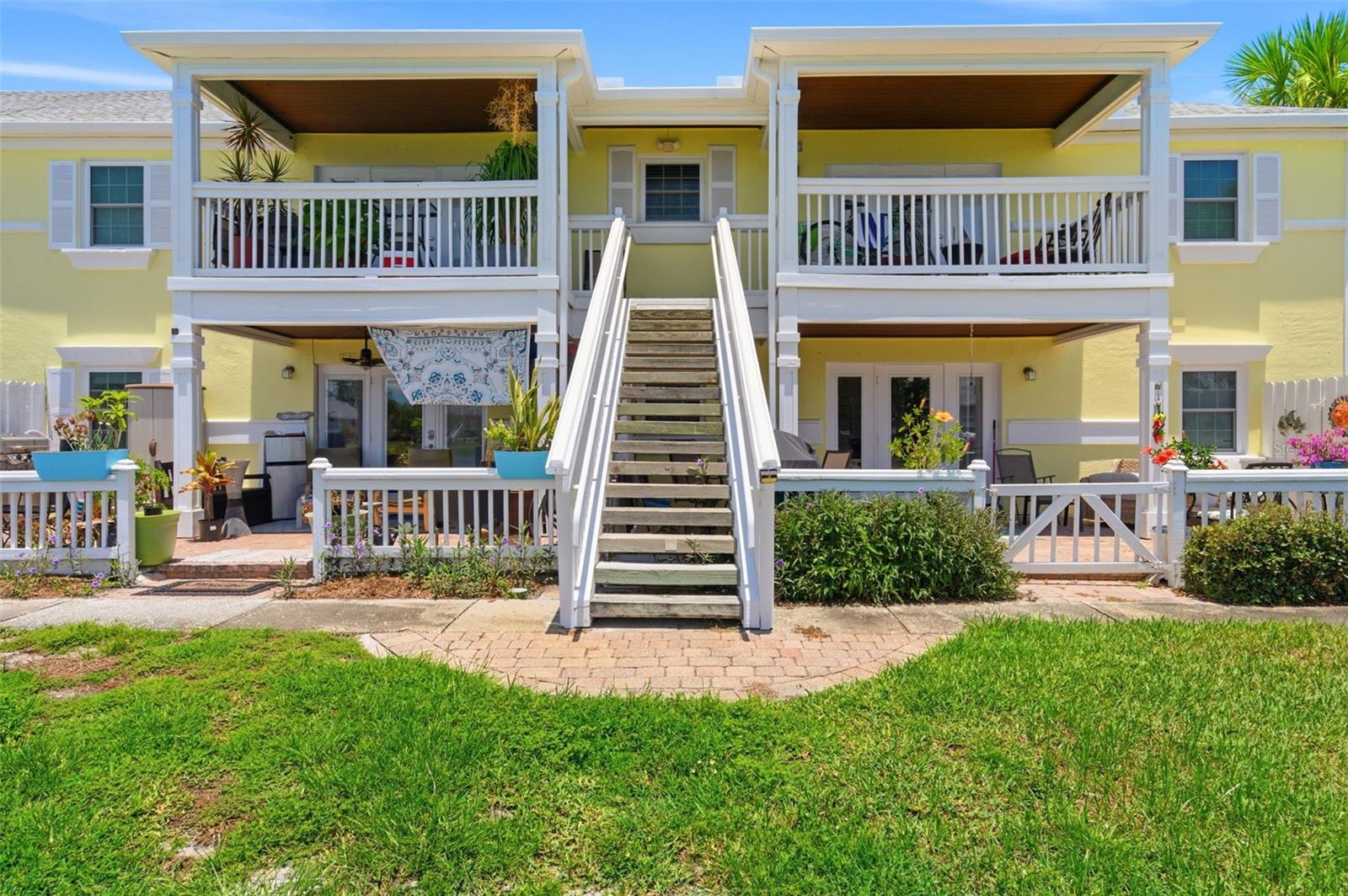 144 POMPANO DR SE #A, ST PETERSBURG, FL, 33705