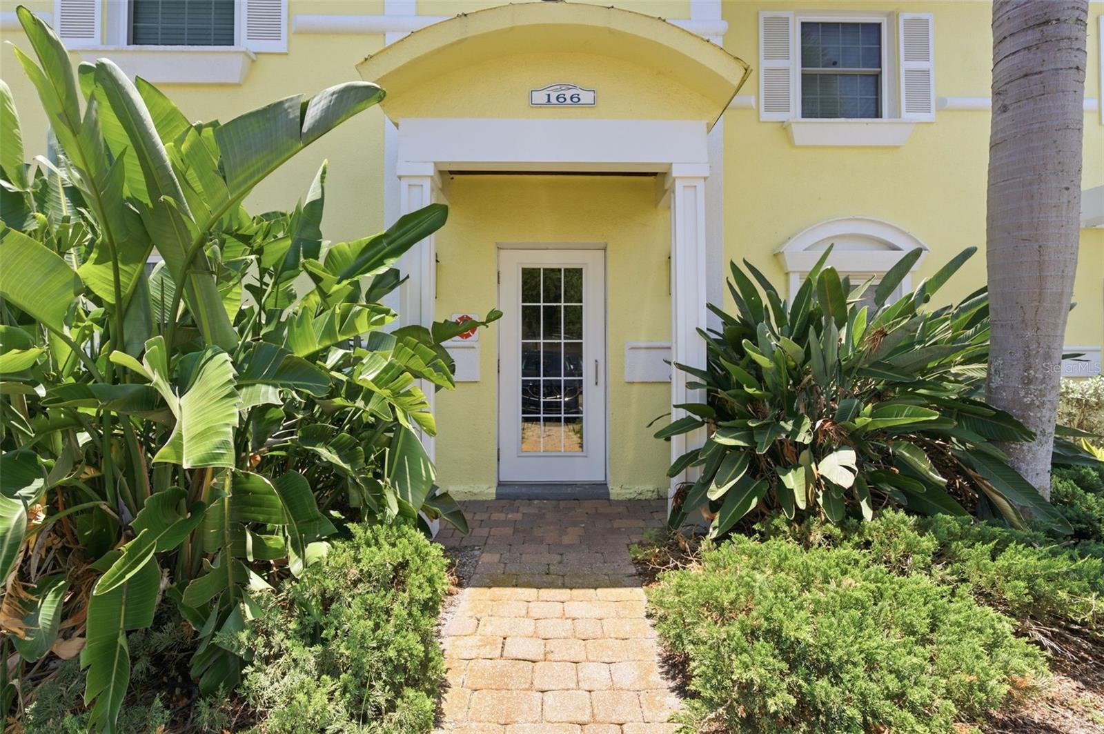 144 POMPANO DR SE #A, ST PETERSBURG, FL, 33705