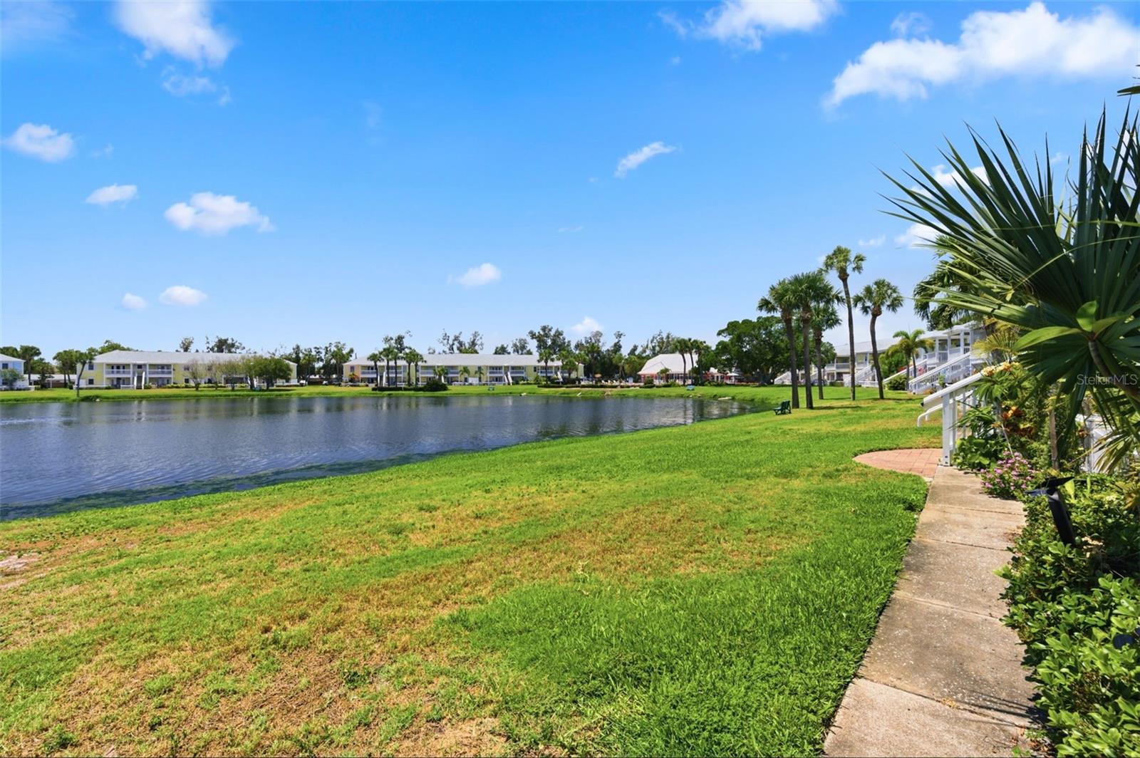 144 POMPANO DR SE #A, ST PETERSBURG, FL, 33705