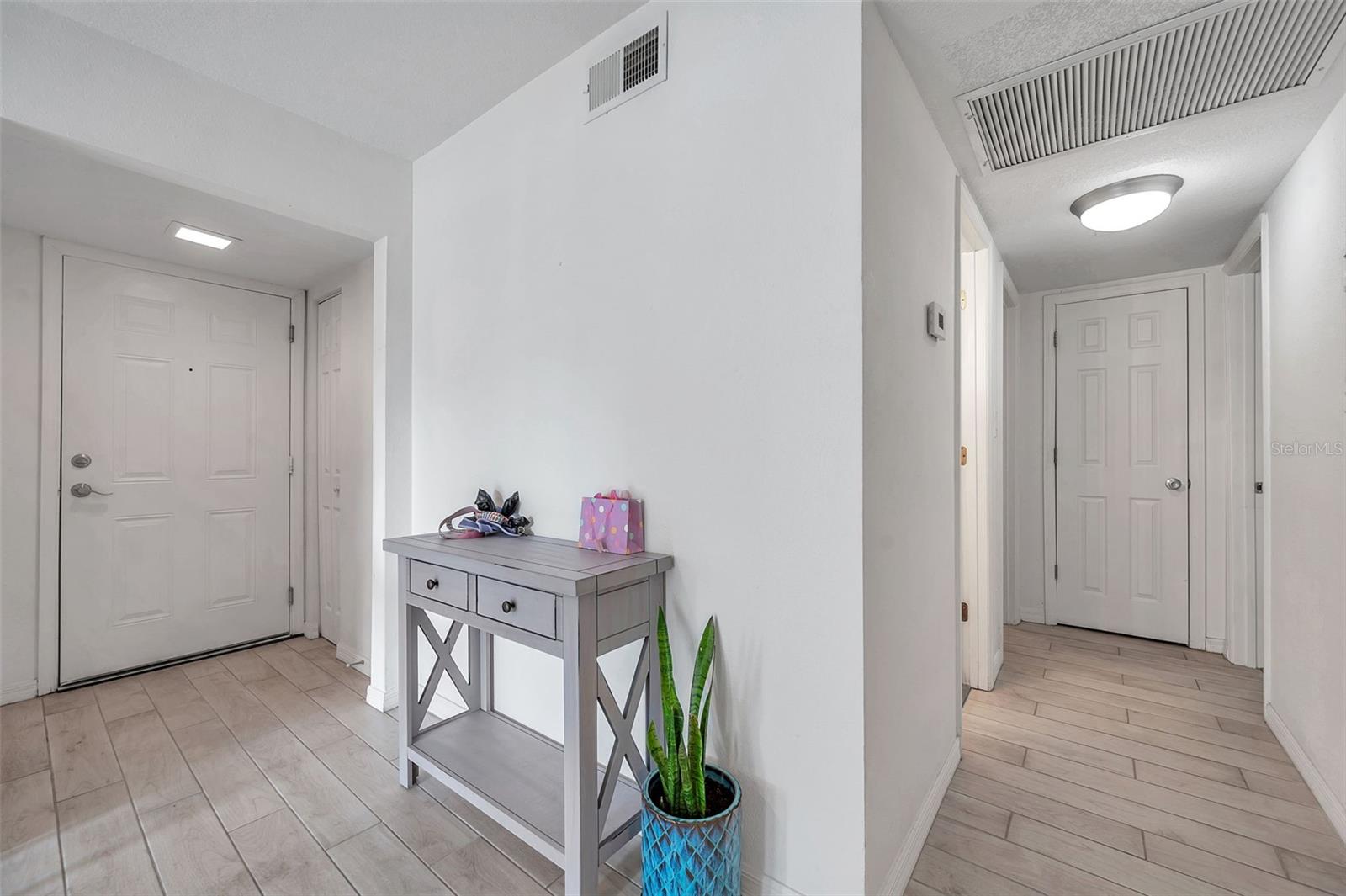 144 POMPANO DR SE #A, ST PETERSBURG, FL, 33705