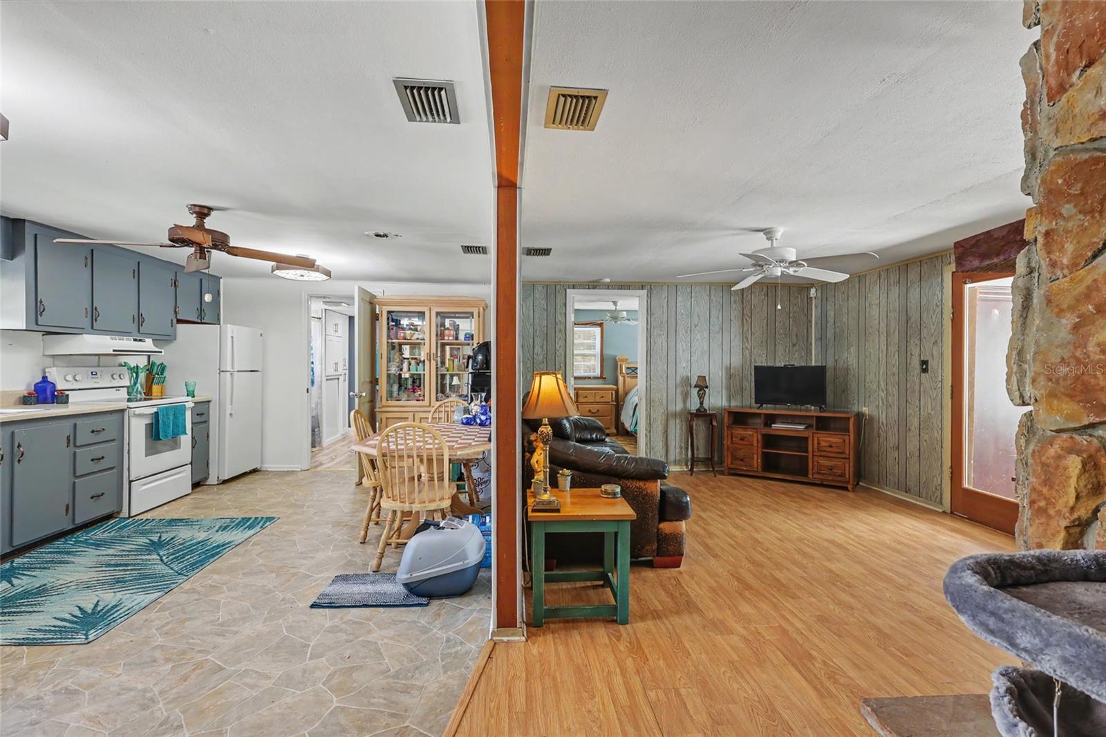44216 LAKE MACK DR, DELAND, FL, 32720