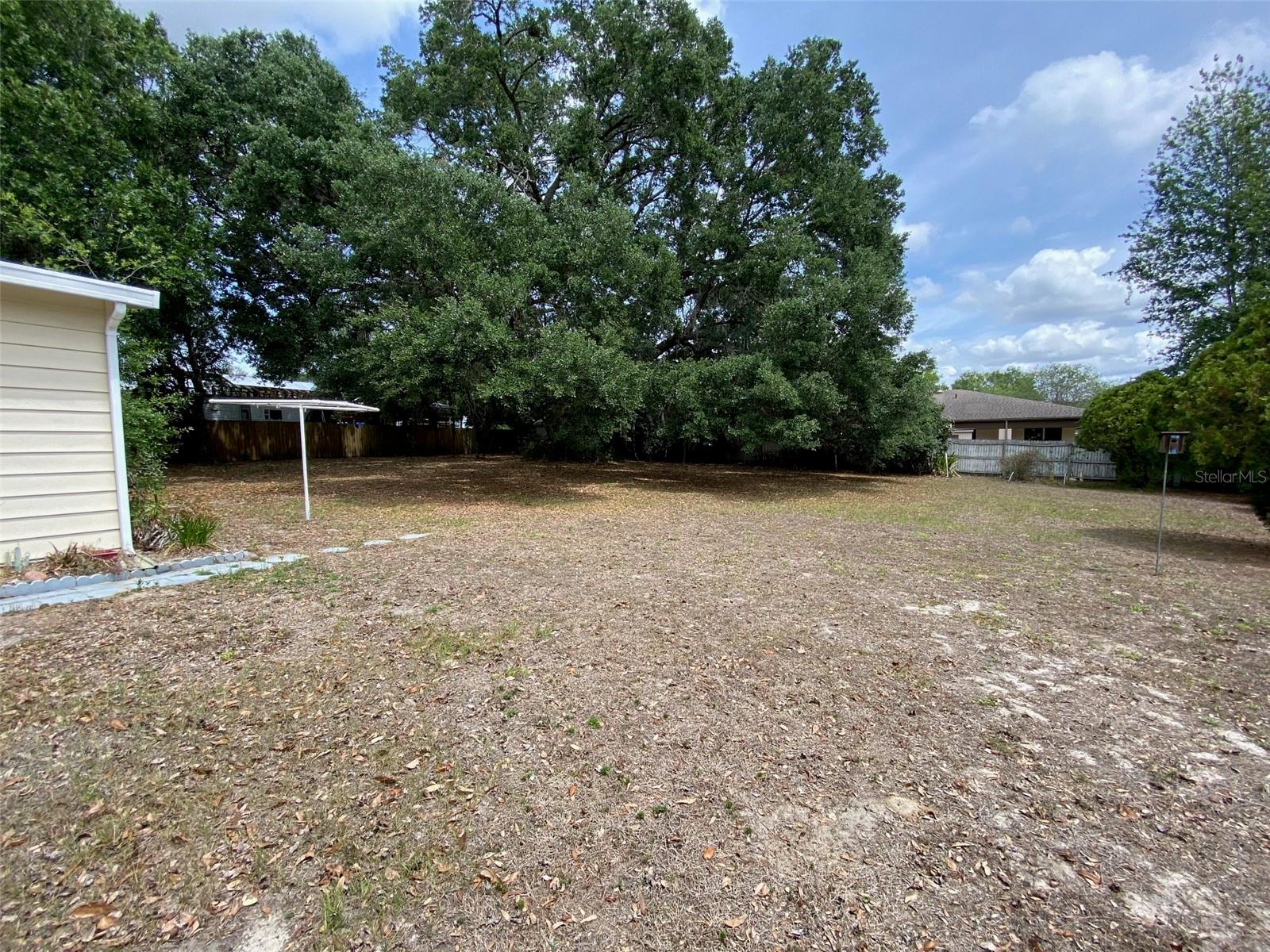 13957 COUNTY ROAD 109D, LADY LAKE, FL, 32159