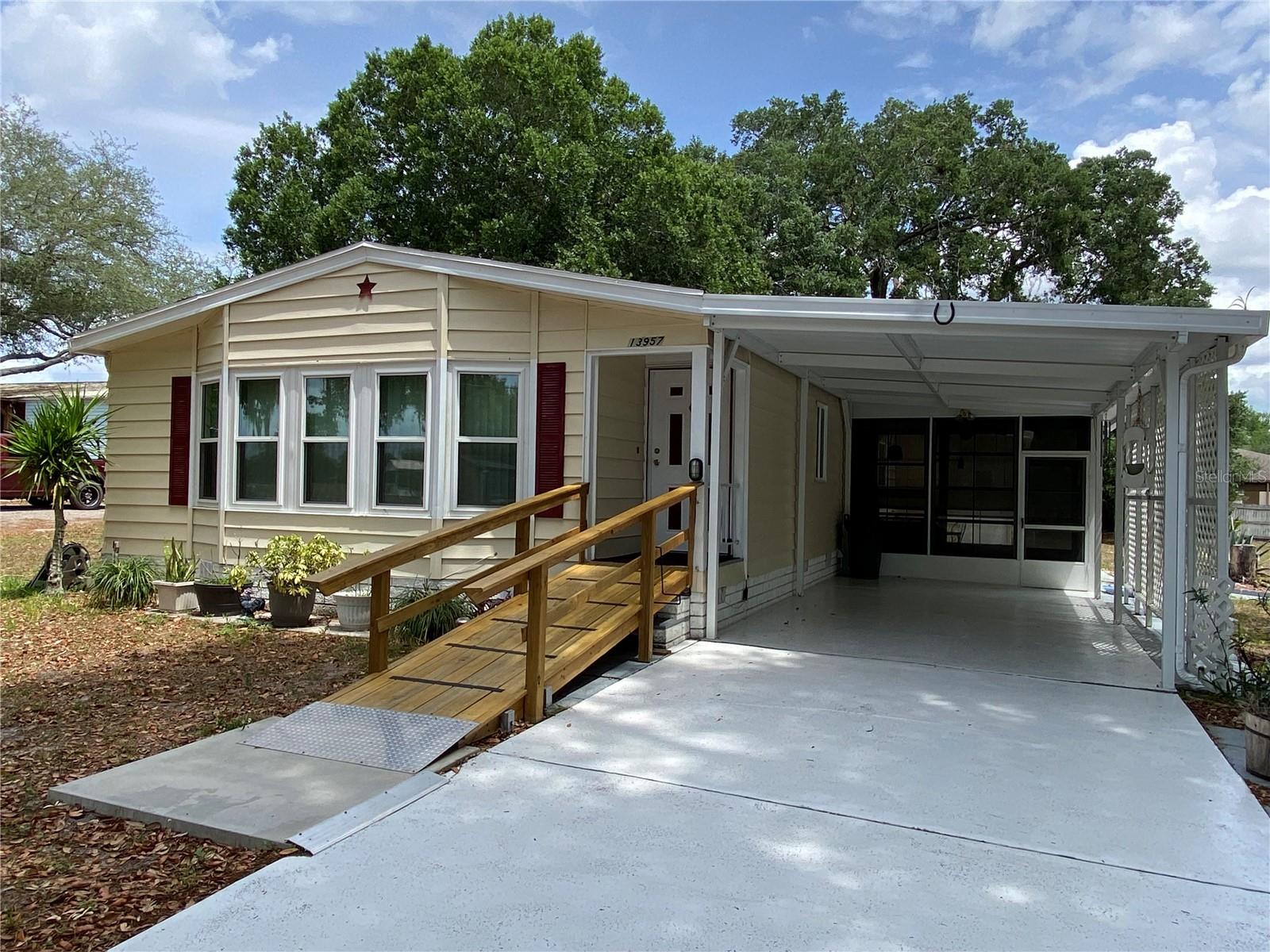 13957 COUNTY ROAD 109D, LADY LAKE, FL, 32159