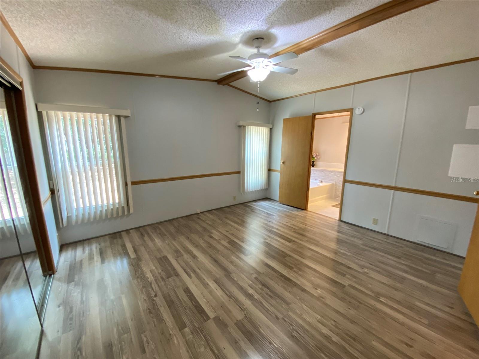 13957 COUNTY ROAD 109D, LADY LAKE, FL, 32159