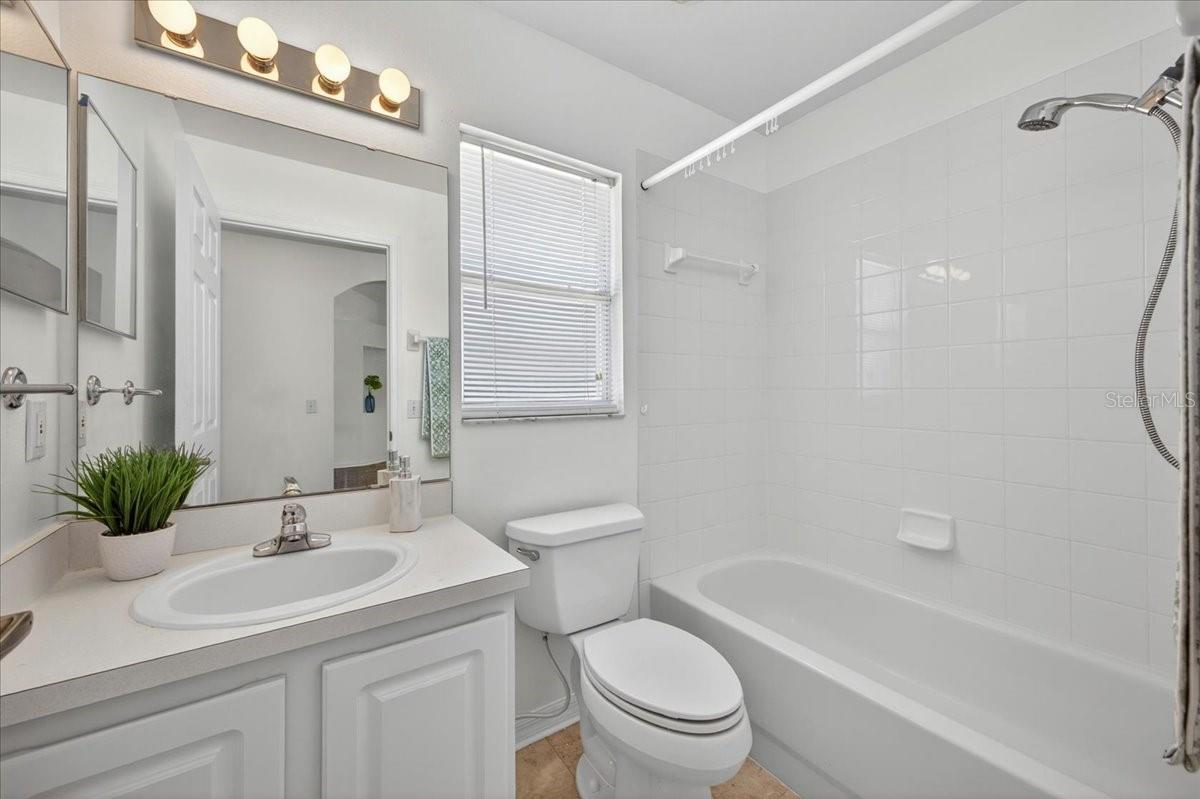 1033 KNIGHTSBRIDGE CIR, DAVENPORT, FL, 33896