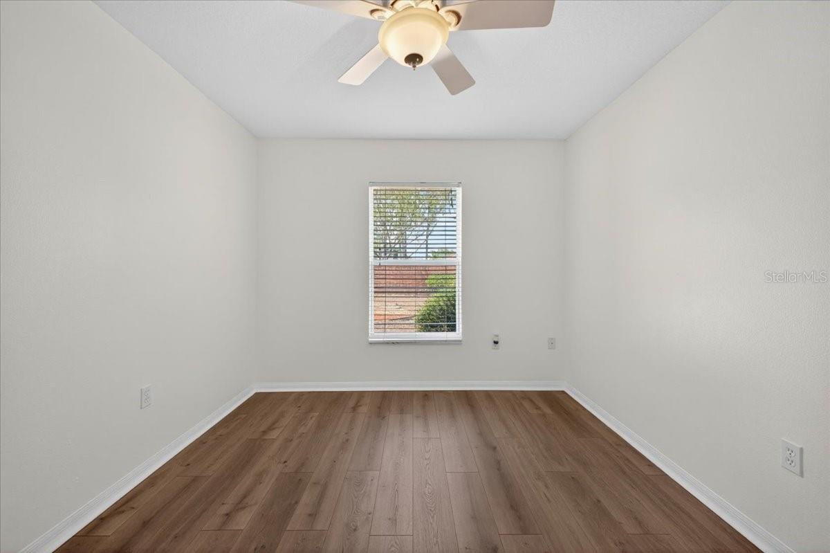 1033 KNIGHTSBRIDGE CIR, DAVENPORT, FL, 33896