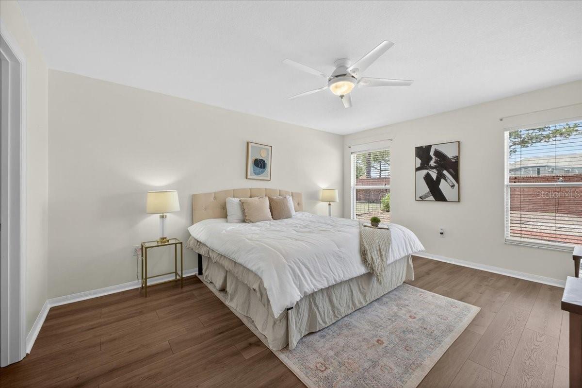 1033 KNIGHTSBRIDGE CIR, DAVENPORT, FL, 33896
