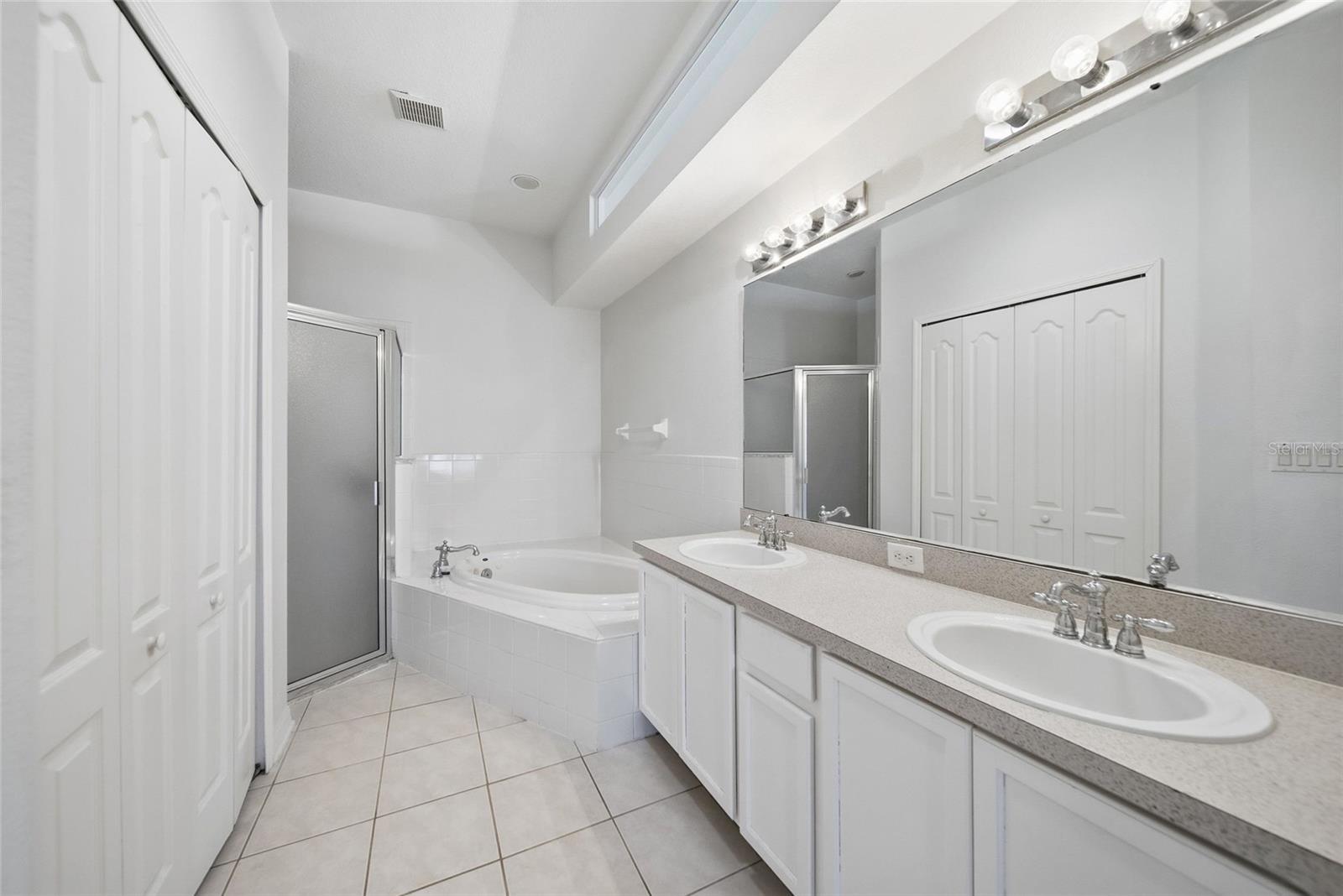 3343 CHAPEL CREEK CIR, WESLEY CHAPEL, FL, 33544